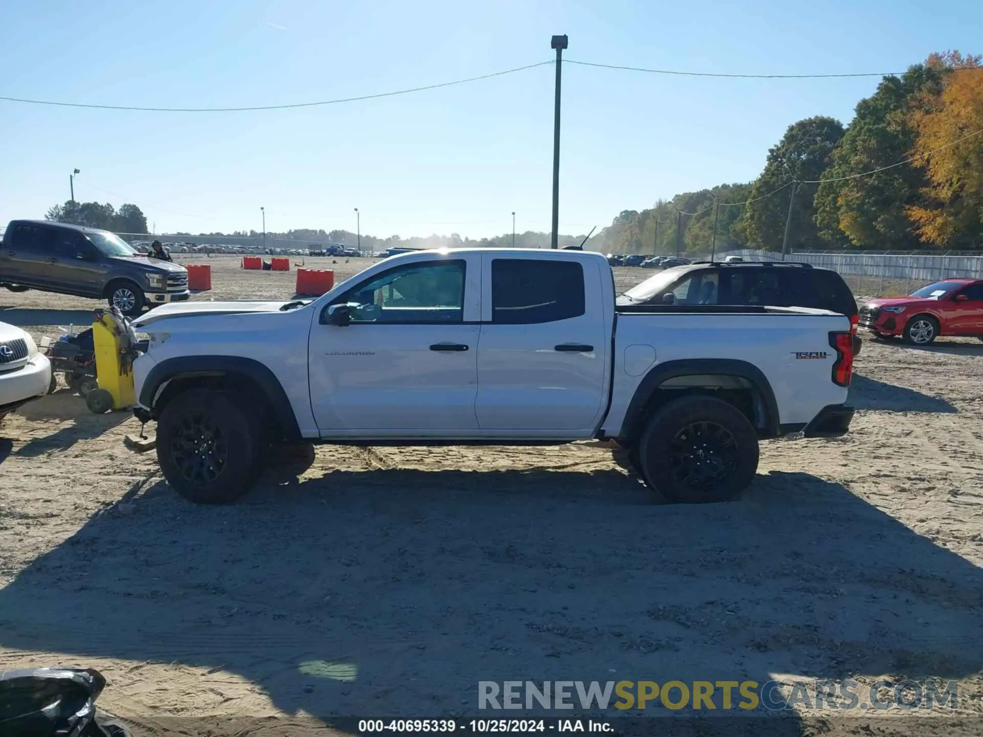 13 Photograph of a damaged car 1GCPTEEK9P1245719 CHEVROLET COLORADO 2023