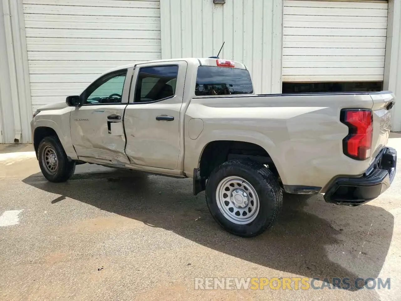 2 Photograph of a damaged car 1GCGSBEC0R1145330 CHEVROLET COLORADO 2024