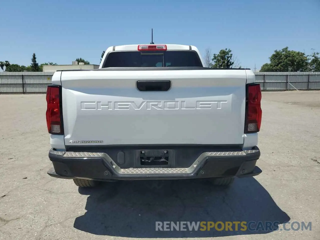 6 Photograph of a damaged car 1GCGSBEC0R1274054 CHEVROLET COLORADO 2024