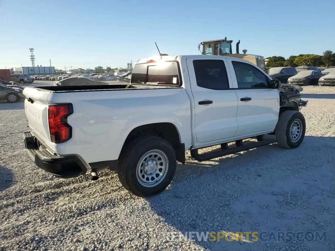 3 Photograph of a damaged car 1GCGSBEC1R1250216 CHEVROLET COLORADO 2024
