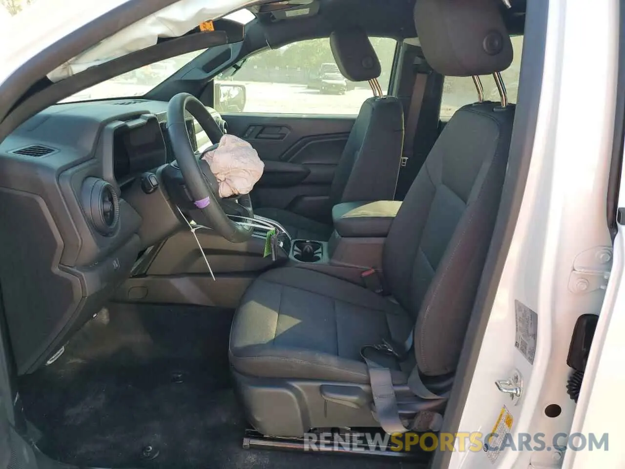 7 Photograph of a damaged car 1GCGSBEC1R1250216 CHEVROLET COLORADO 2024