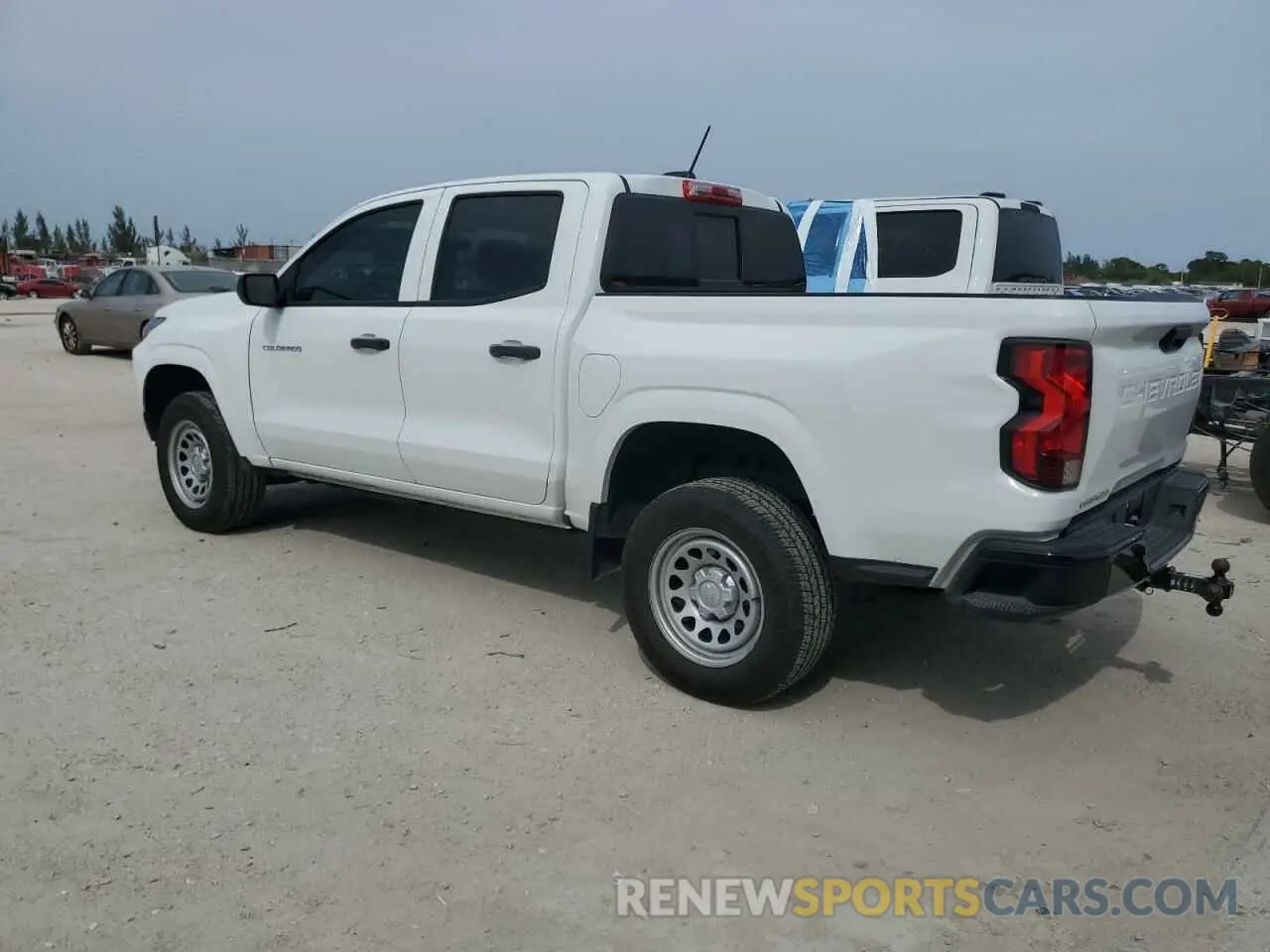 2 Photograph of a damaged car 1GCGSBEC4R1214049 CHEVROLET COLORADO 2024