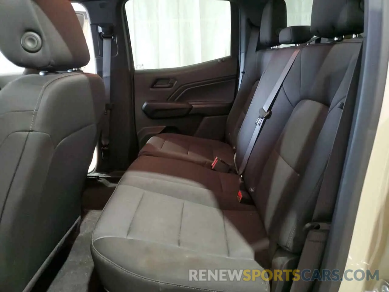 10 Photograph of a damaged car 1GCGSBEC8R1135600 CHEVROLET COLORADO 2024