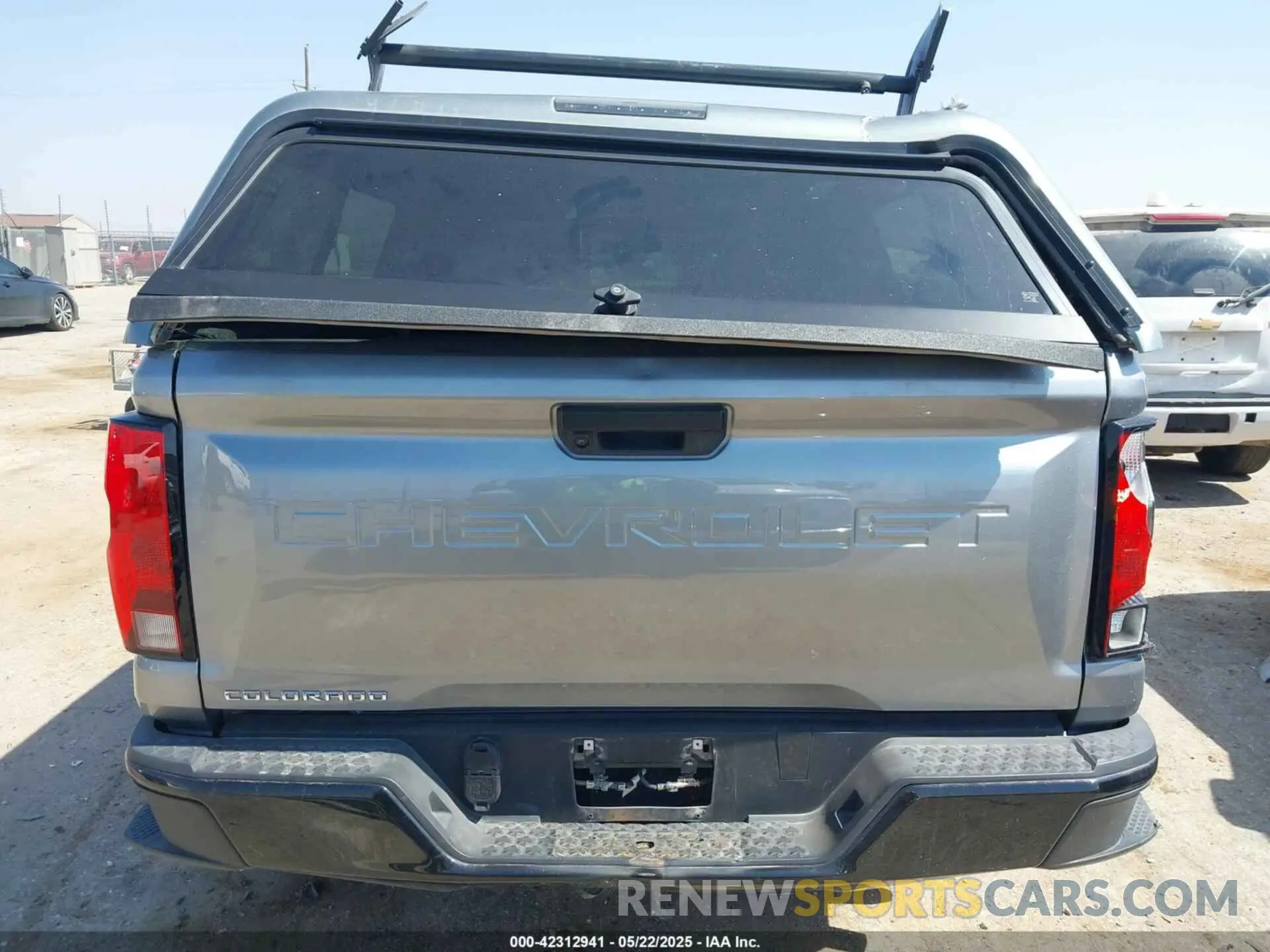 16 Photograph of a damaged car 1GCGSBEC8R1183047 CHEVROLET COLORADO 2024