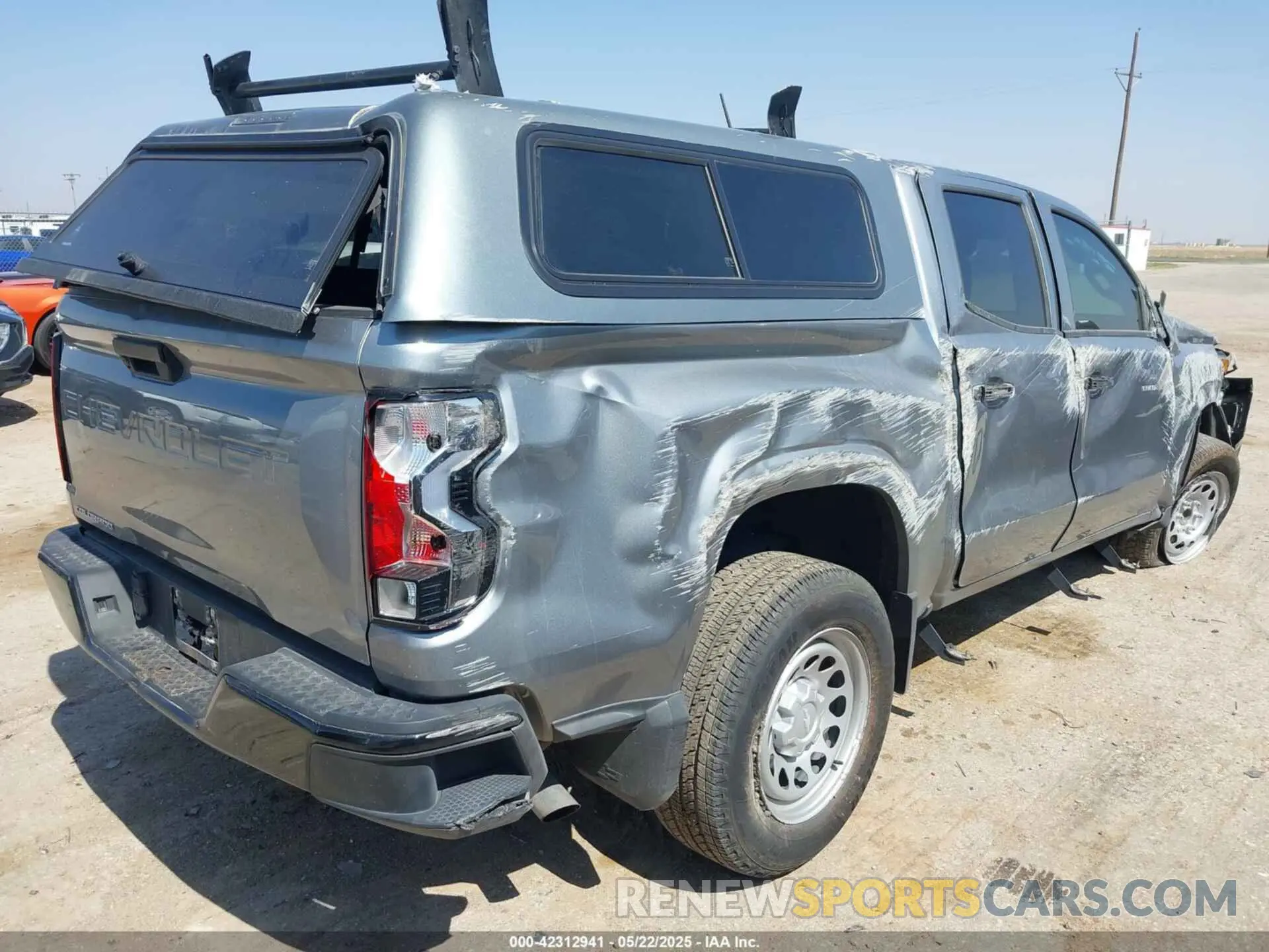 4 Photograph of a damaged car 1GCGSBEC8R1183047 CHEVROLET COLORADO 2024