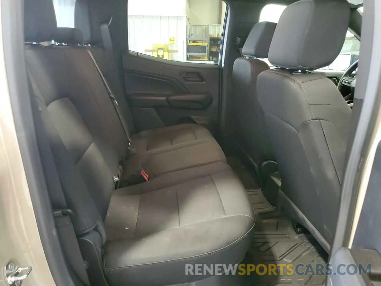 10 Photograph of a damaged car 1GCGSBEC8R1195005 CHEVROLET COLORADO 2024