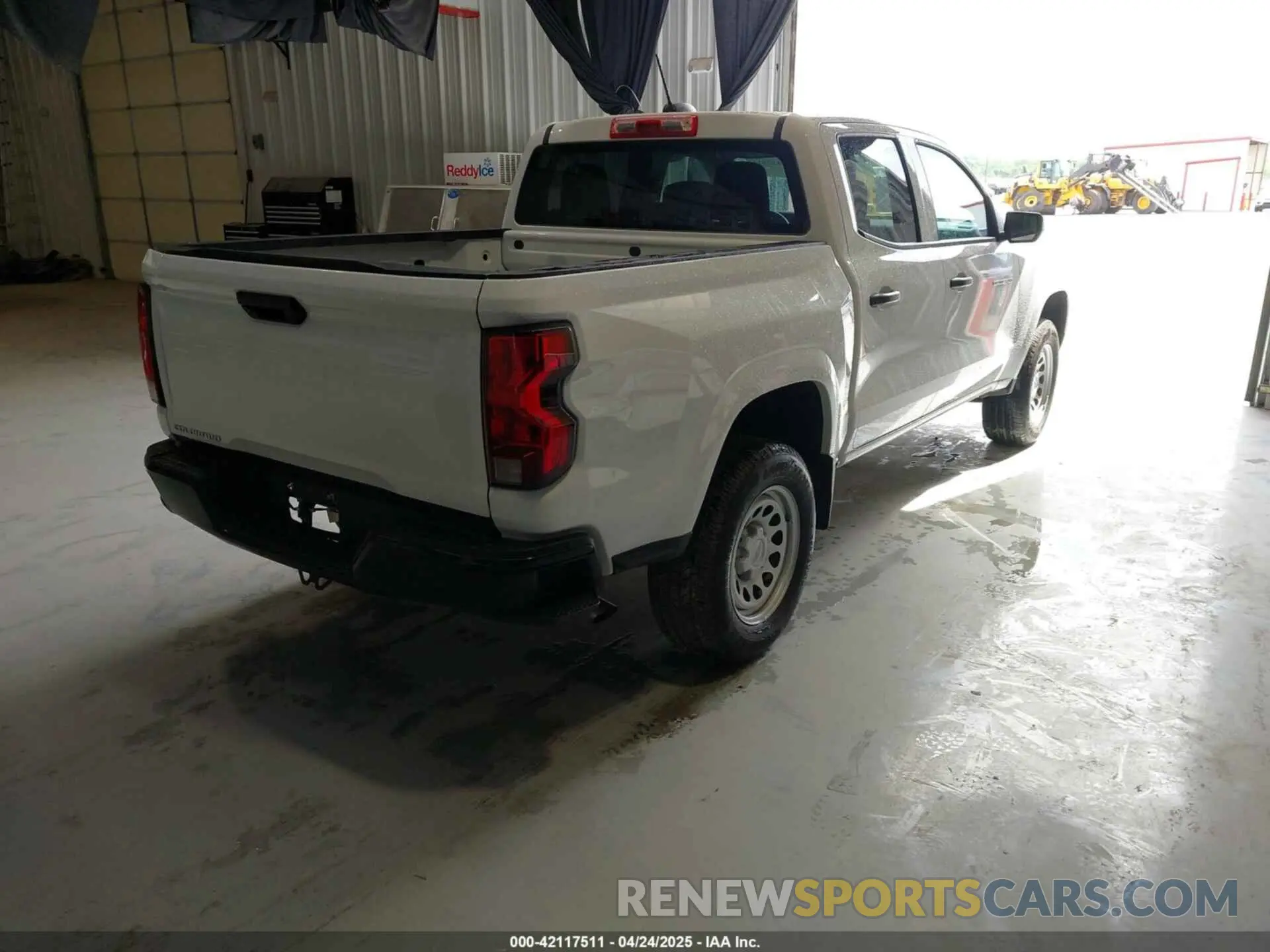 4 Photograph of a damaged car 1GCGSBEC8R1213406 CHEVROLET COLORADO 2024