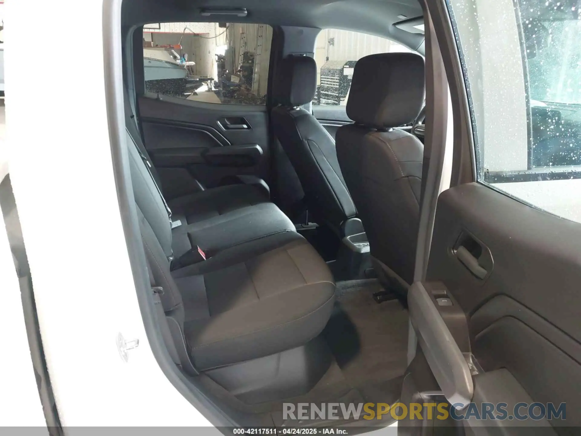 8 Photograph of a damaged car 1GCGSBEC8R1213406 CHEVROLET COLORADO 2024