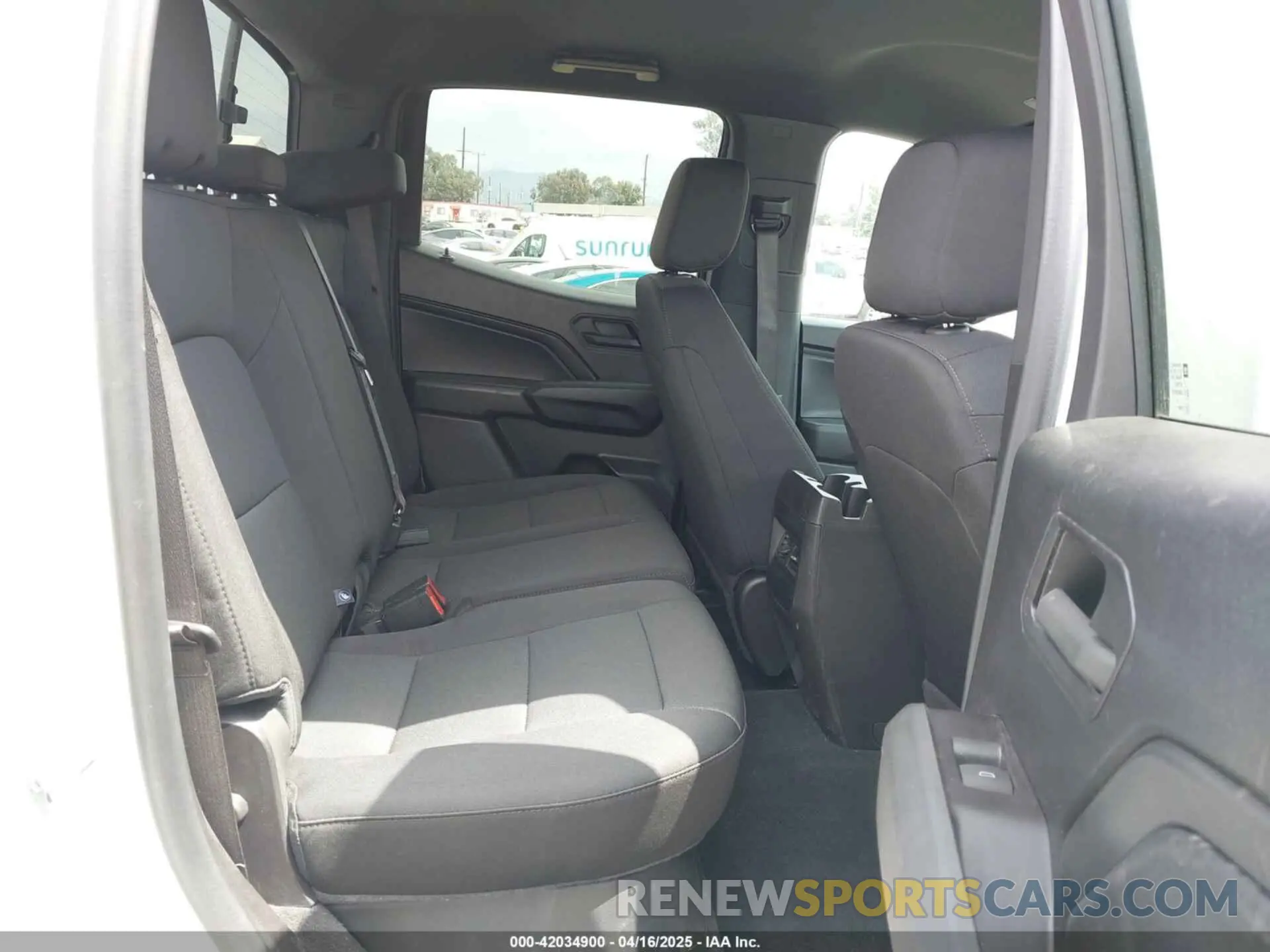 8 Photograph of a damaged car 1GCGSBEC9R1264543 CHEVROLET COLORADO 2024