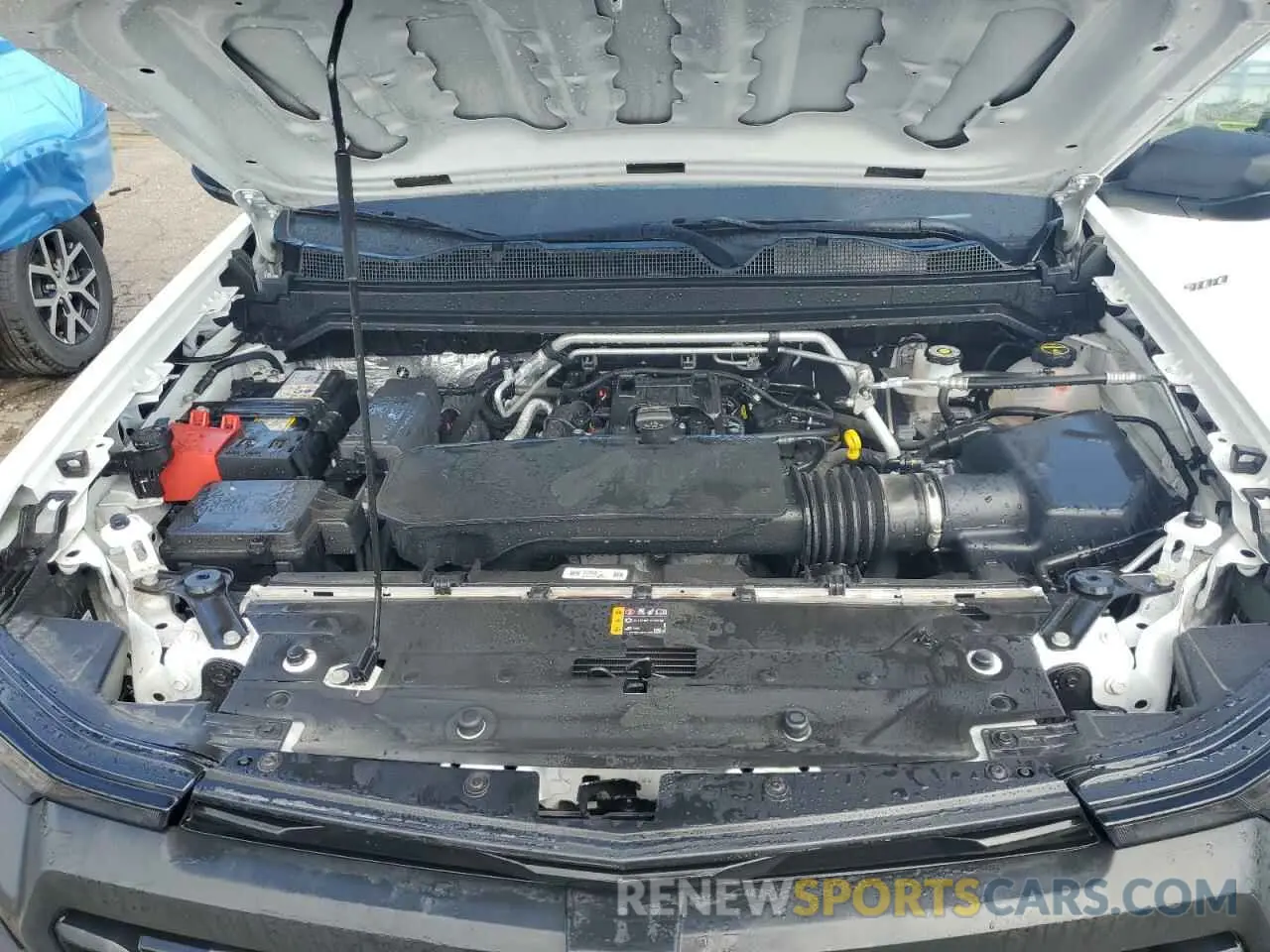 11 Photograph of a damaged car 1GCGSBEC9R1269015 CHEVROLET COLORADO 2024