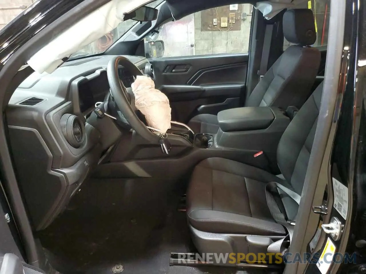 7 Photograph of a damaged car 1GCPSBEK1R1117348 CHEVROLET COLORADO 2024