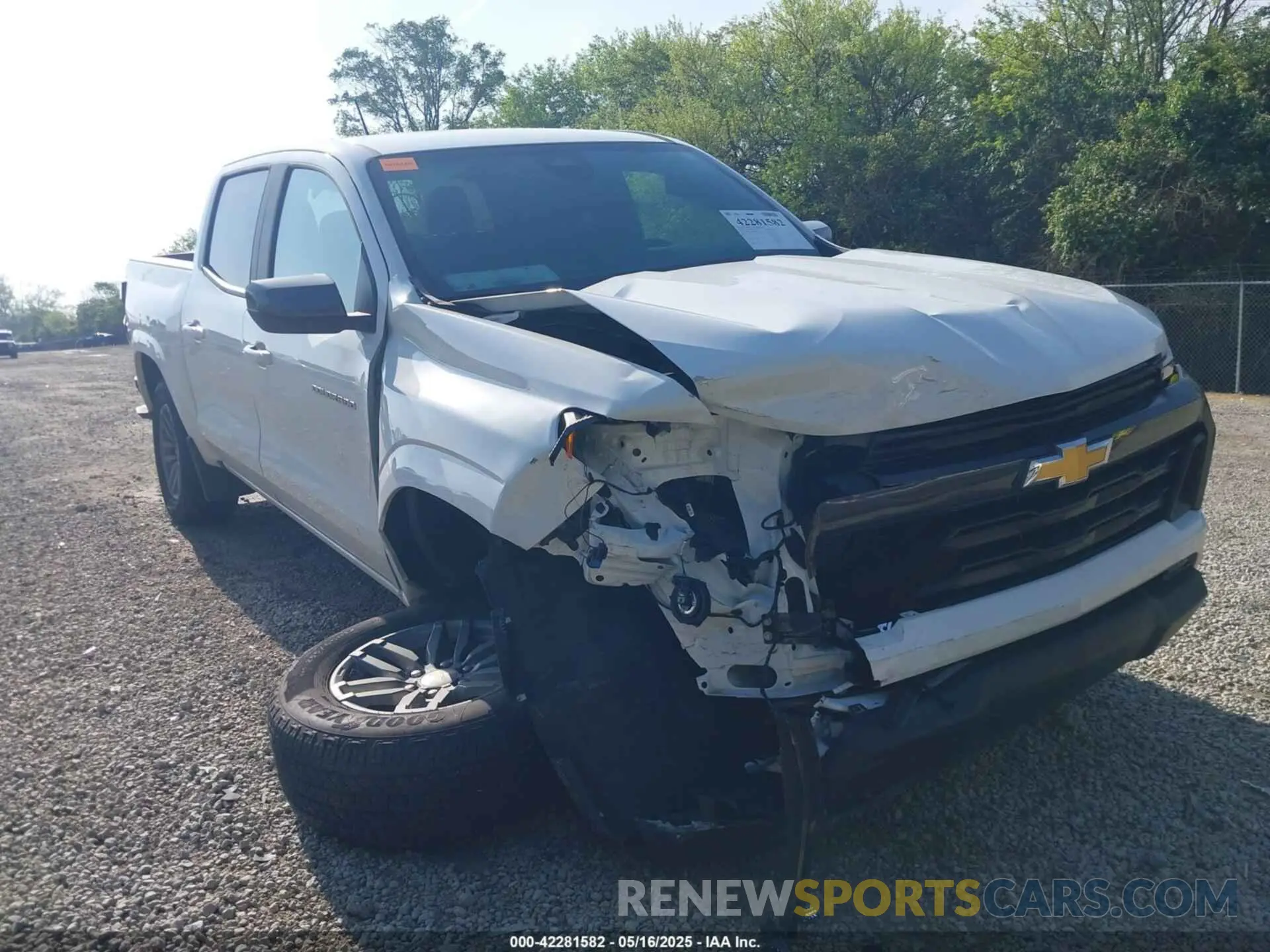 1 Photograph of a damaged car 1GCPSCEK6R1198160 CHEVROLET COLORADO 2024