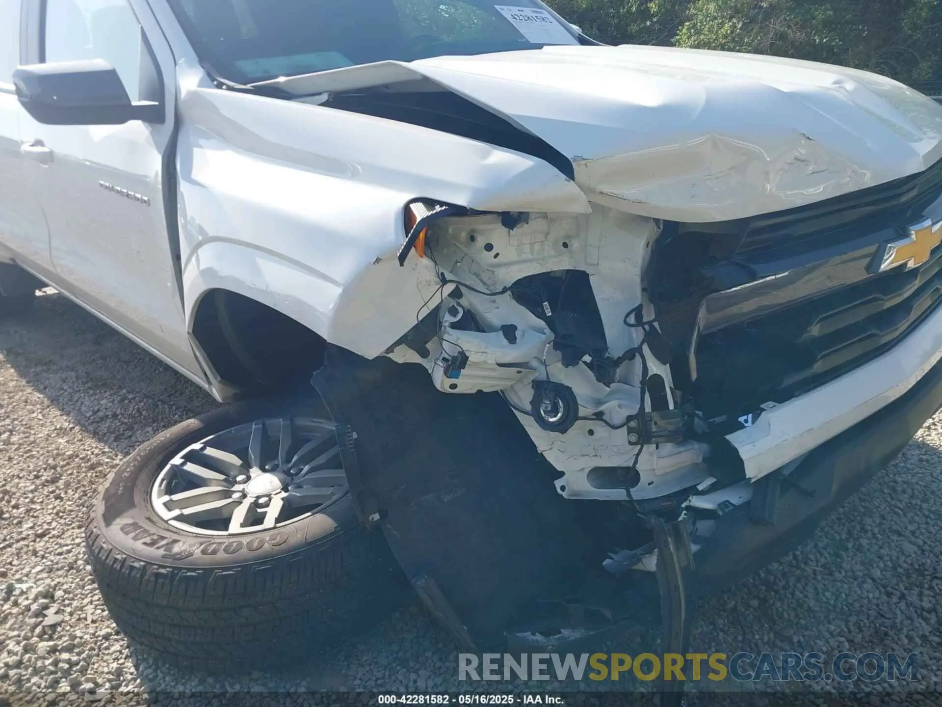 6 Photograph of a damaged car 1GCPSCEK6R1198160 CHEVROLET COLORADO 2024