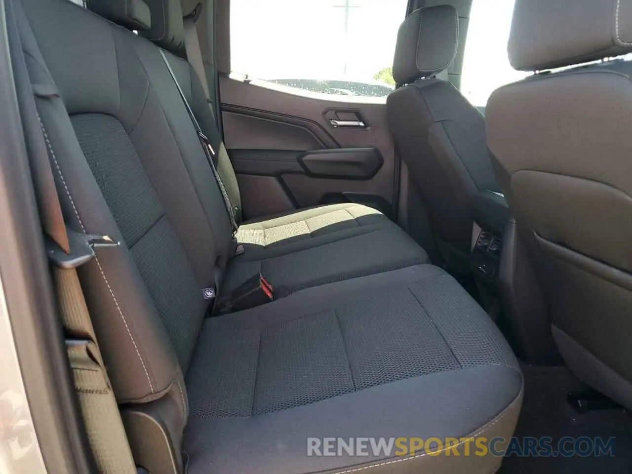 10 Photograph of a damaged car 1GCPSCEK8R1319934 CHEVROLET COLORADO 2024