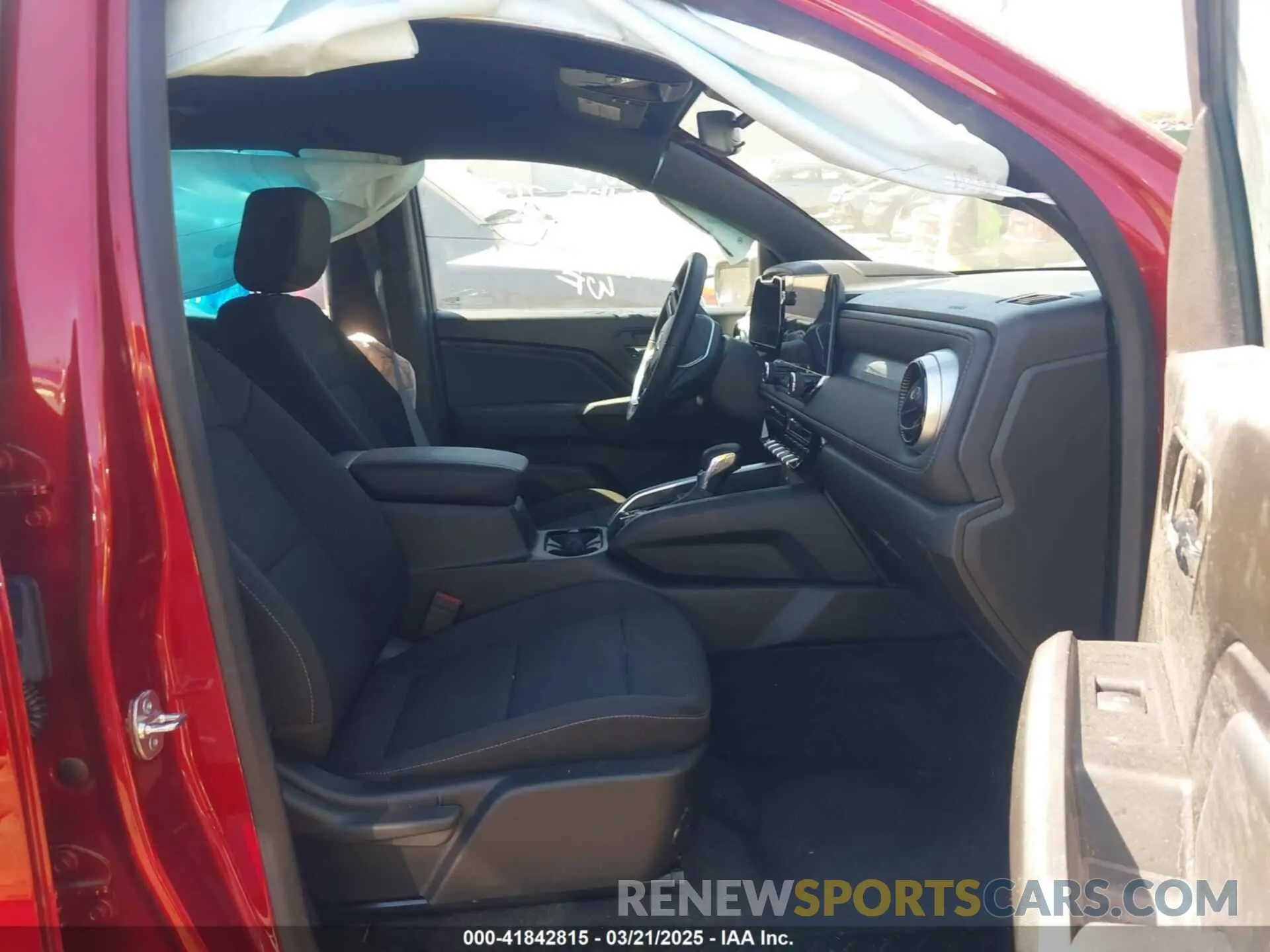 5 Photograph of a damaged car 1GCPSCEKXR1112753 CHEVROLET COLORADO 2024