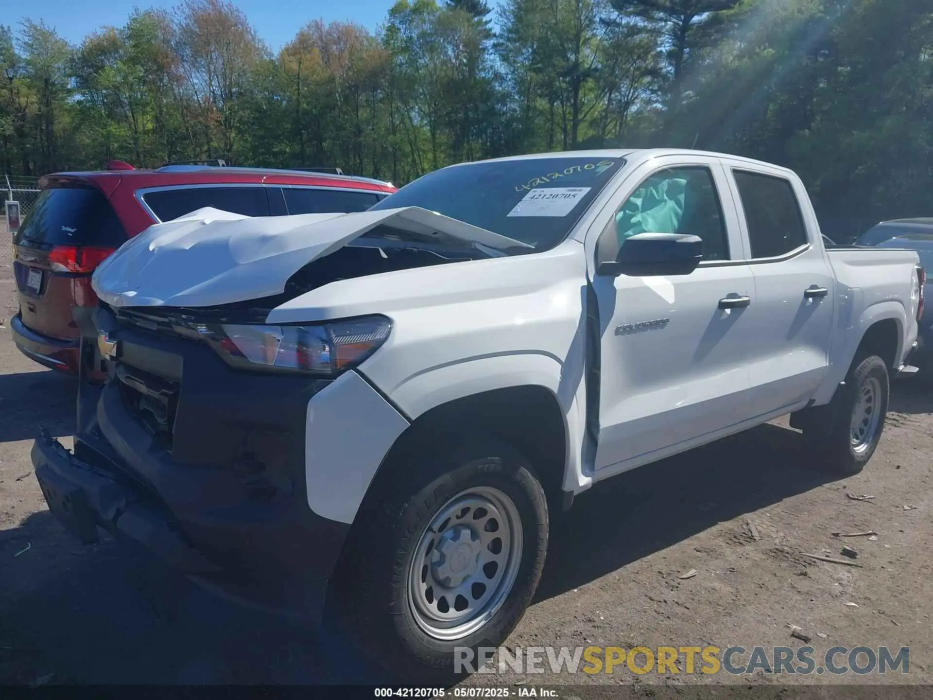 2 Photograph of a damaged car 1GCPTBEK0R1306831 CHEVROLET COLORADO 2024