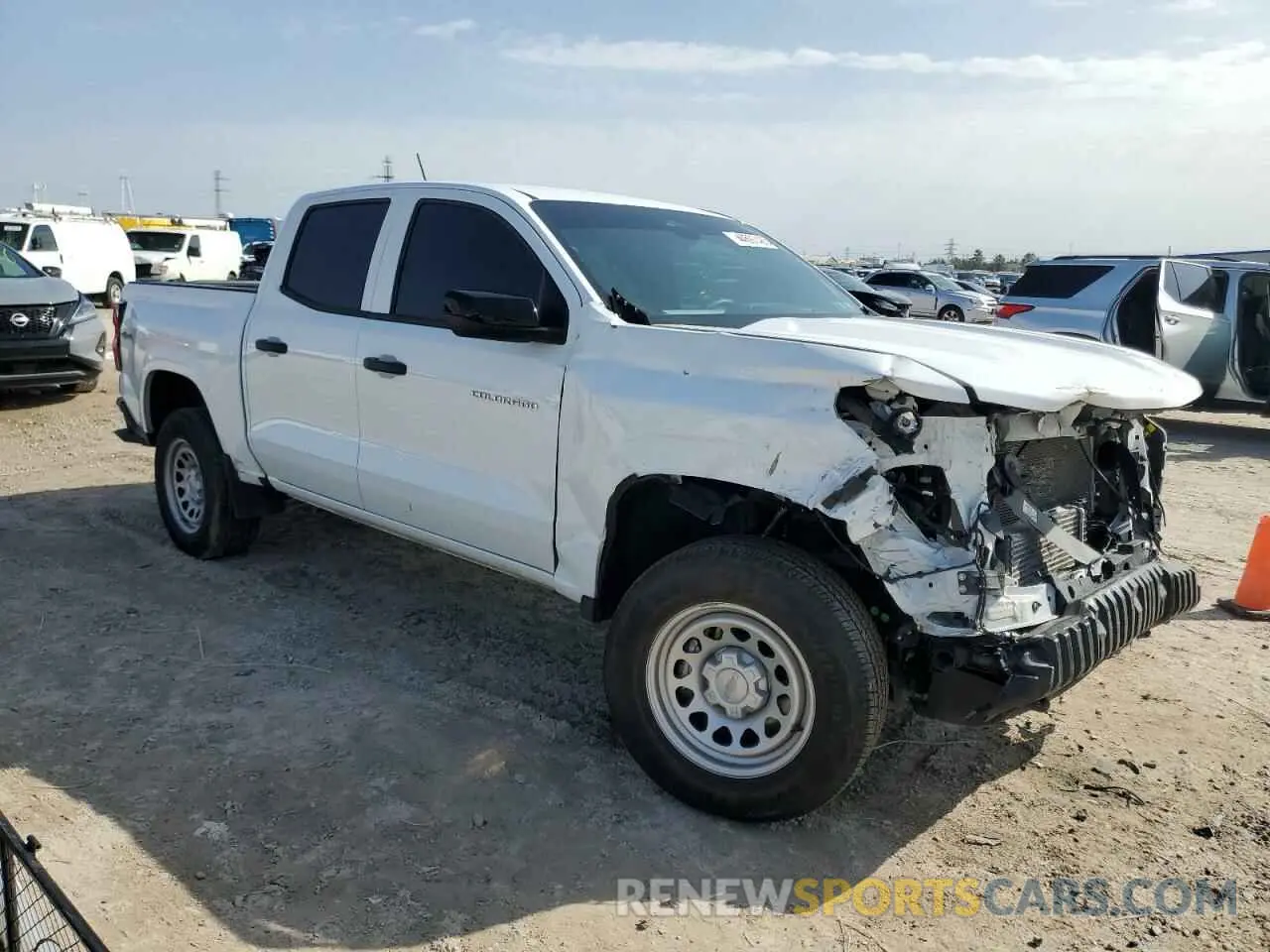 4 Photograph of a damaged car 1GCPTBEK8R1112919 CHEVROLET COLORADO 2024