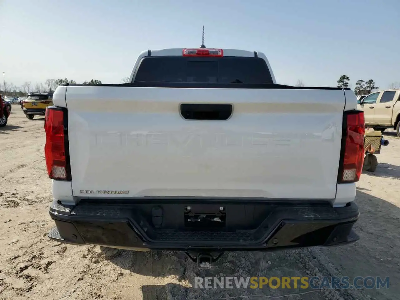 6 Photograph of a damaged car 1GCPTBEK8R1112919 CHEVROLET COLORADO 2024