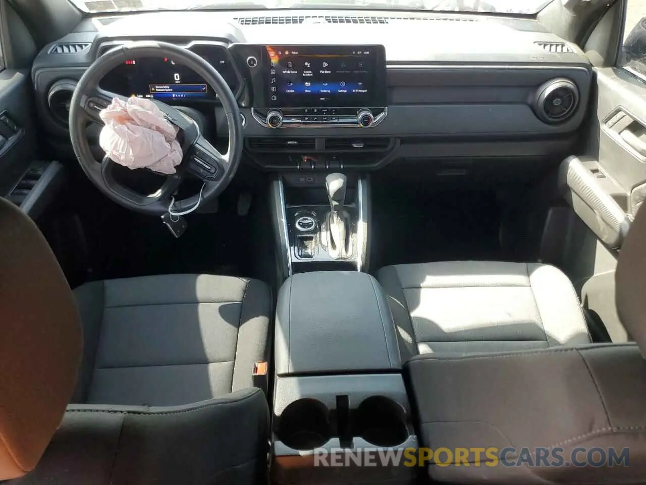 8 Photograph of a damaged car 1GCPTBEK8R1112919 CHEVROLET COLORADO 2024