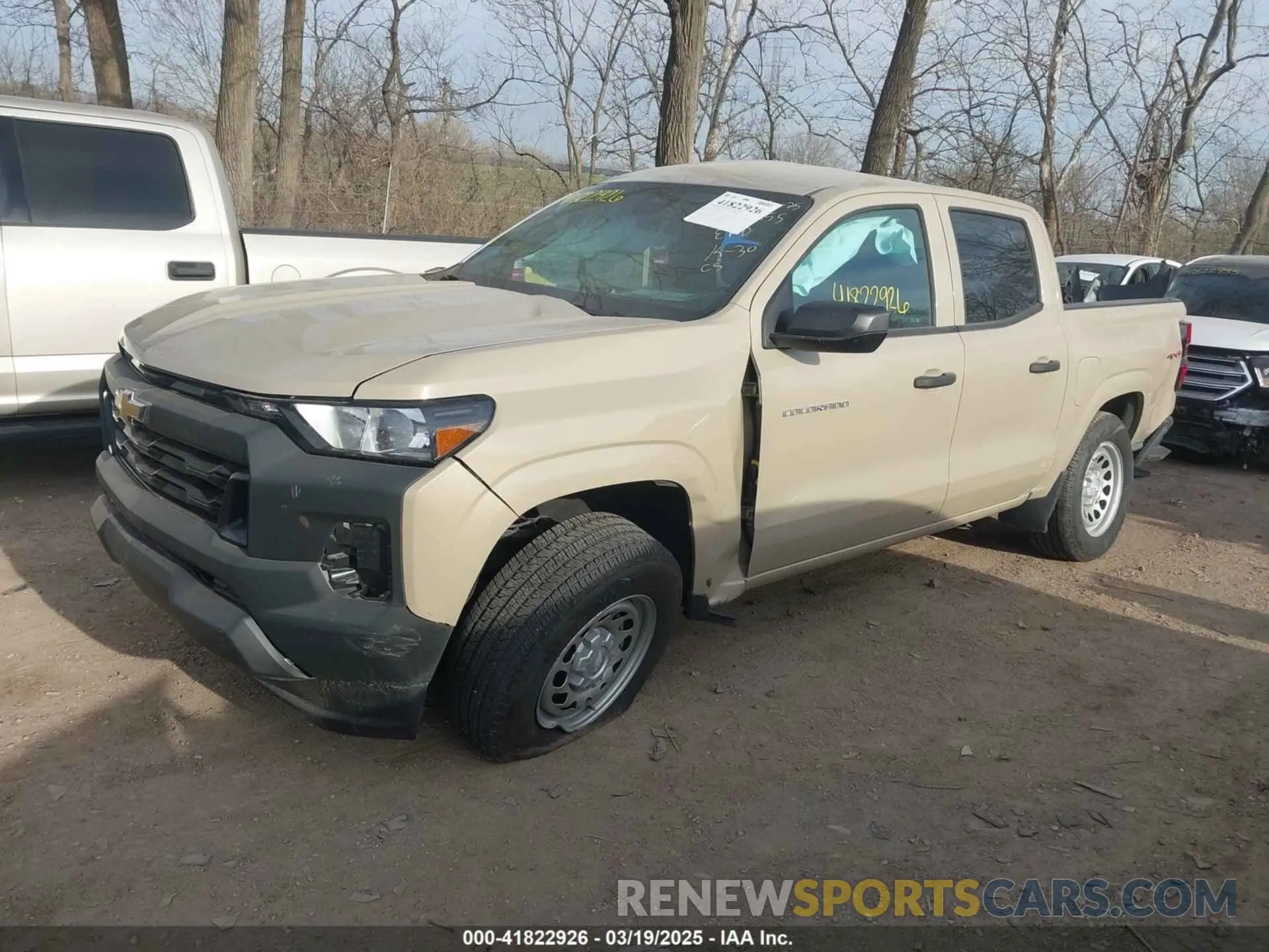 2 Photograph of a damaged car 1GCPTBEK8R1152174 CHEVROLET COLORADO 2024