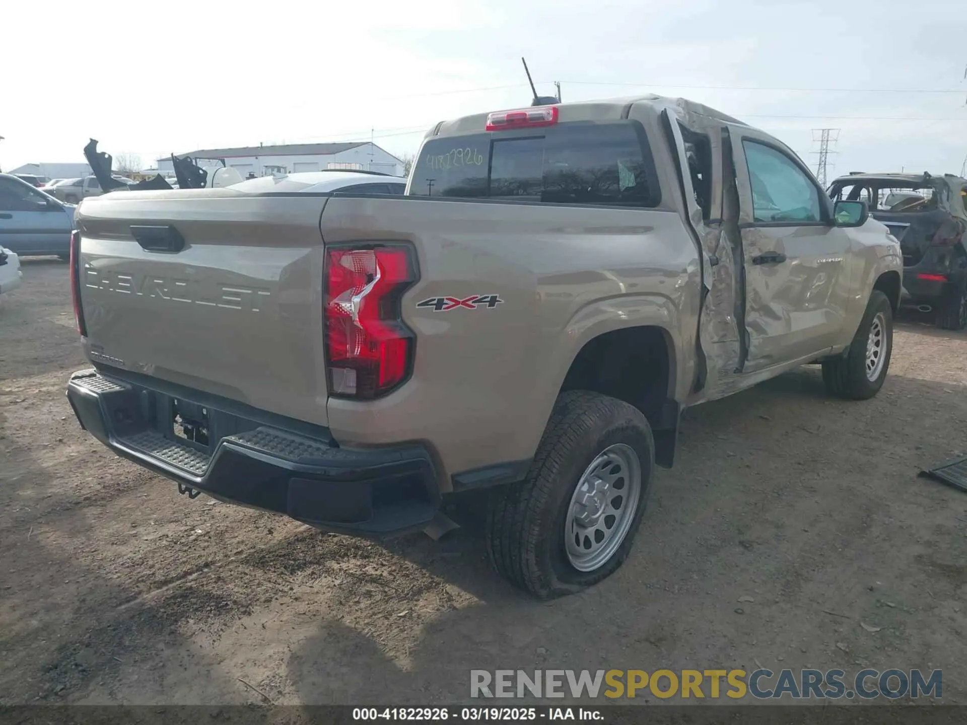 4 Photograph of a damaged car 1GCPTBEK8R1152174 CHEVROLET COLORADO 2024