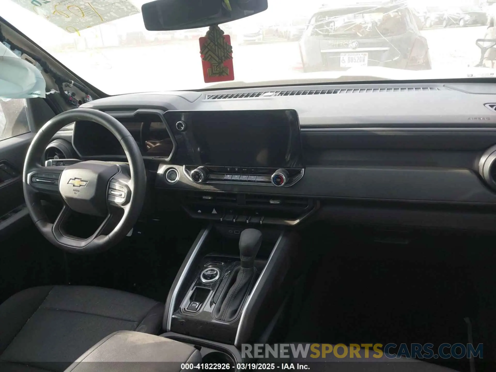 5 Photograph of a damaged car 1GCPTBEK8R1152174 CHEVROLET COLORADO 2024