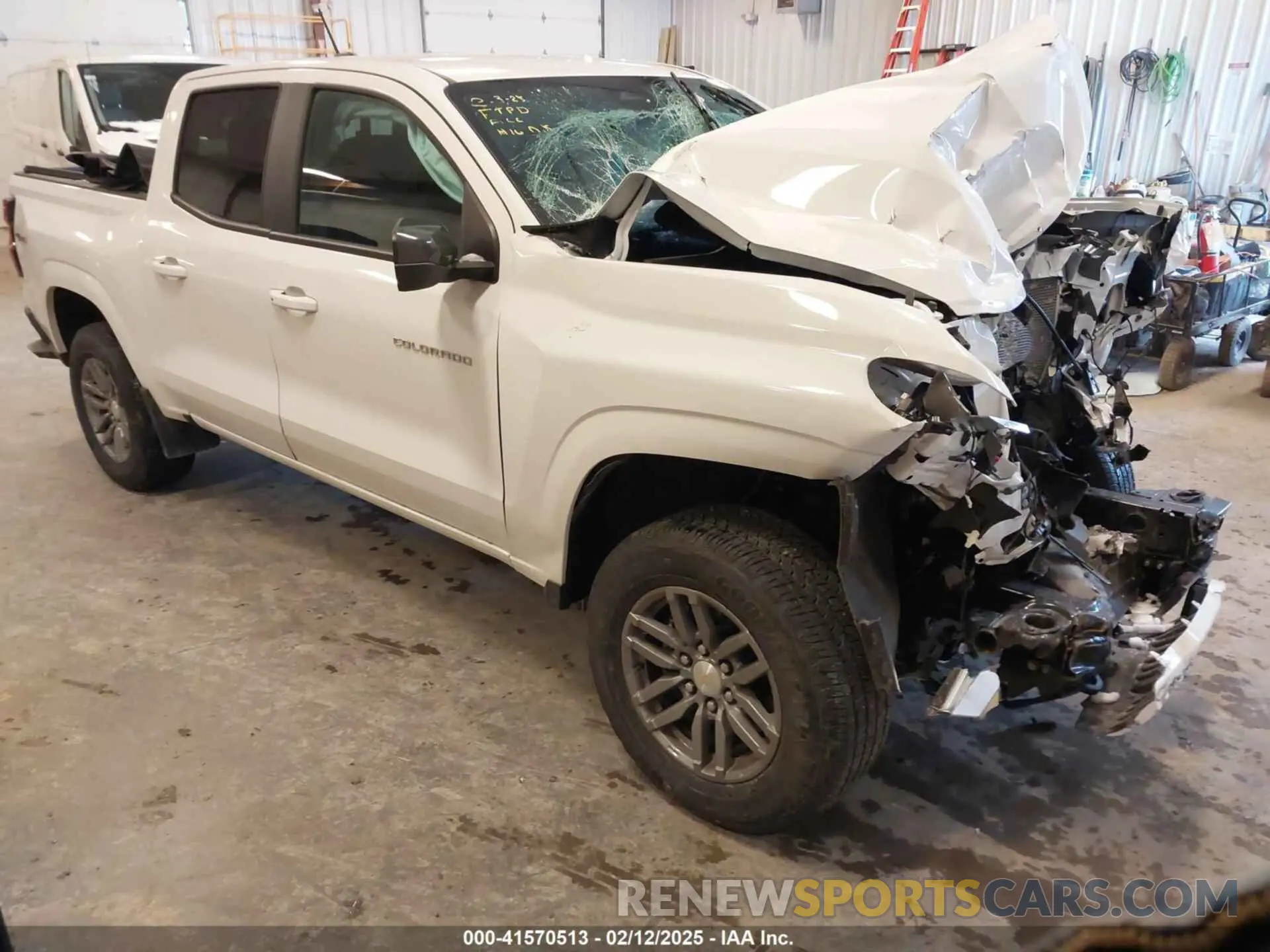 1 Photograph of a damaged car 1GCPTCEK1R1131804 CHEVROLET COLORADO 2024
