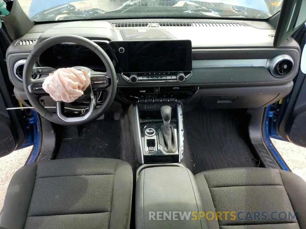 8 Photograph of a damaged car 1GCPTCEK2R1117412 CHEVROLET COLORADO 2024