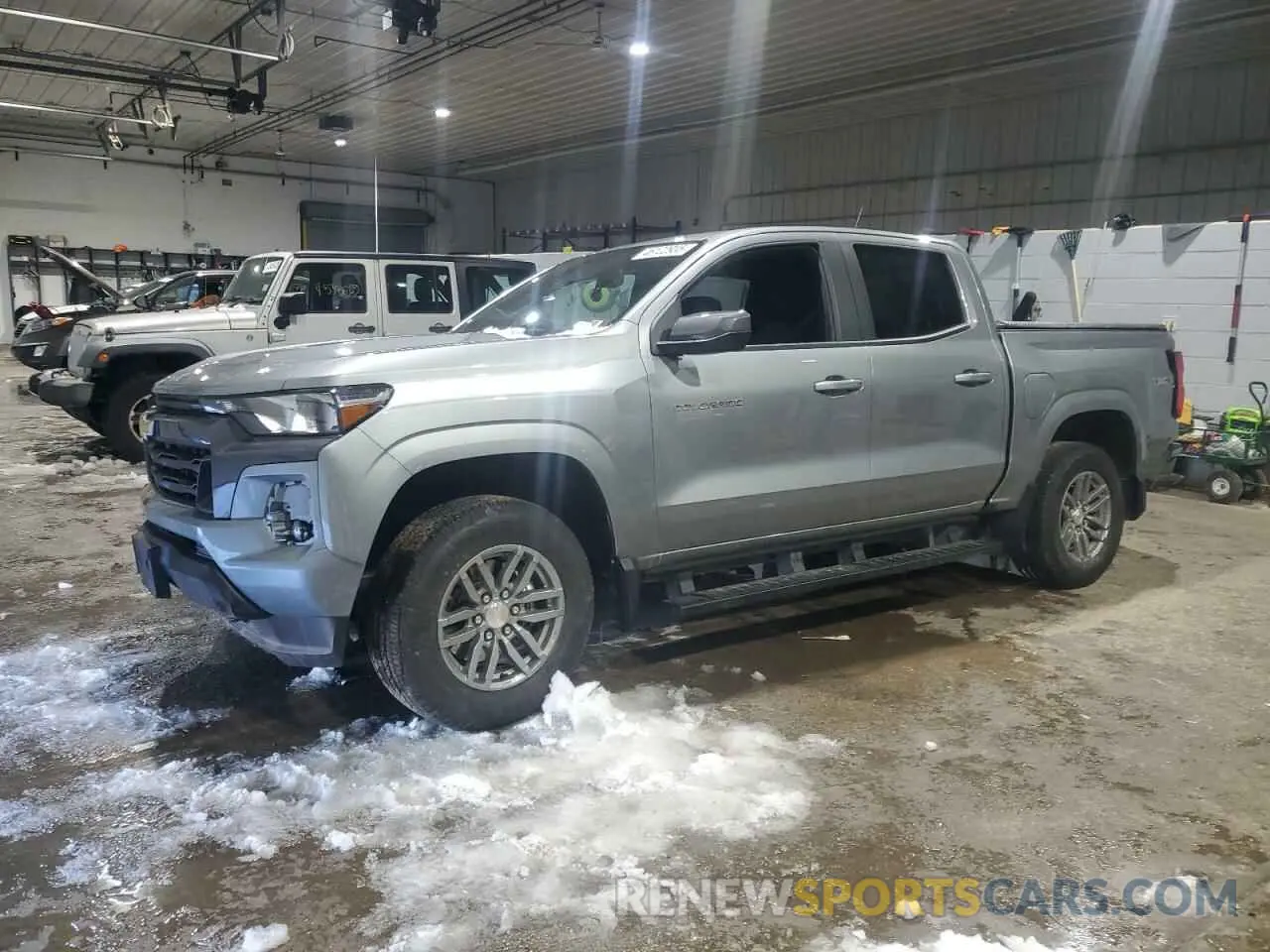 1 Photograph of a damaged car 1GCPTCEK4R1255758 CHEVROLET COLORADO 2024