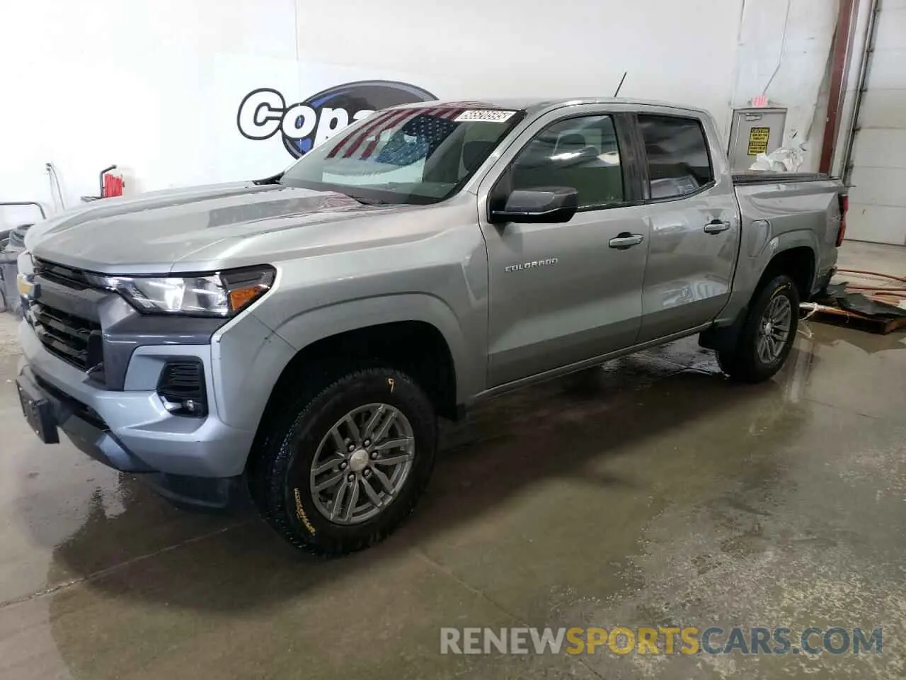 1 Photograph of a damaged car 1GCPTCEK6R1123519 CHEVROLET COLORADO 2024