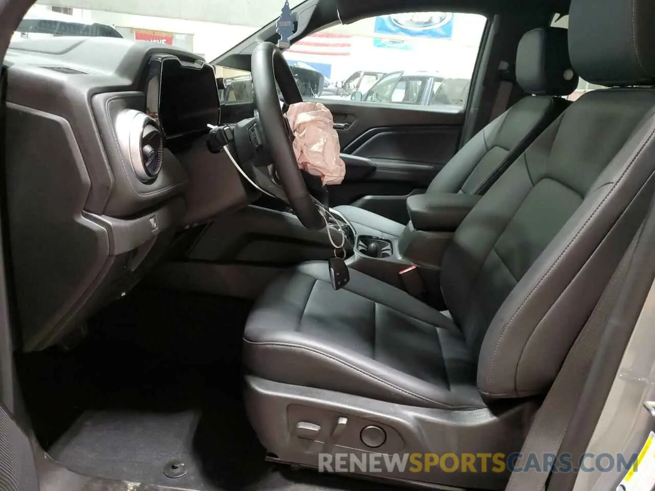7 Photograph of a damaged car 1GCPTCEK6R1163535 CHEVROLET COLORADO 2024