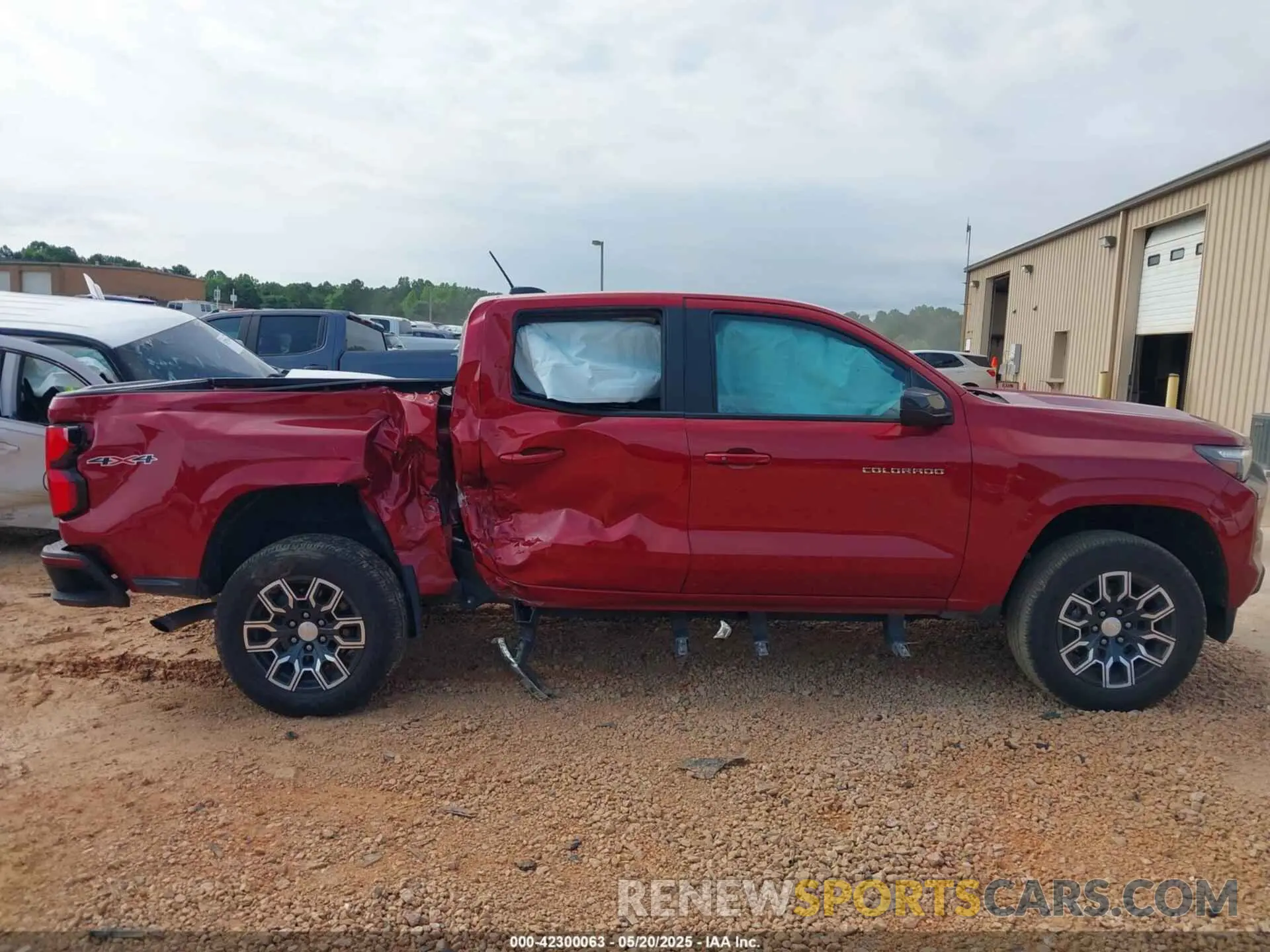 13 Photograph of a damaged car 1GCPTCEK9R1130349 CHEVROLET COLORADO 2024