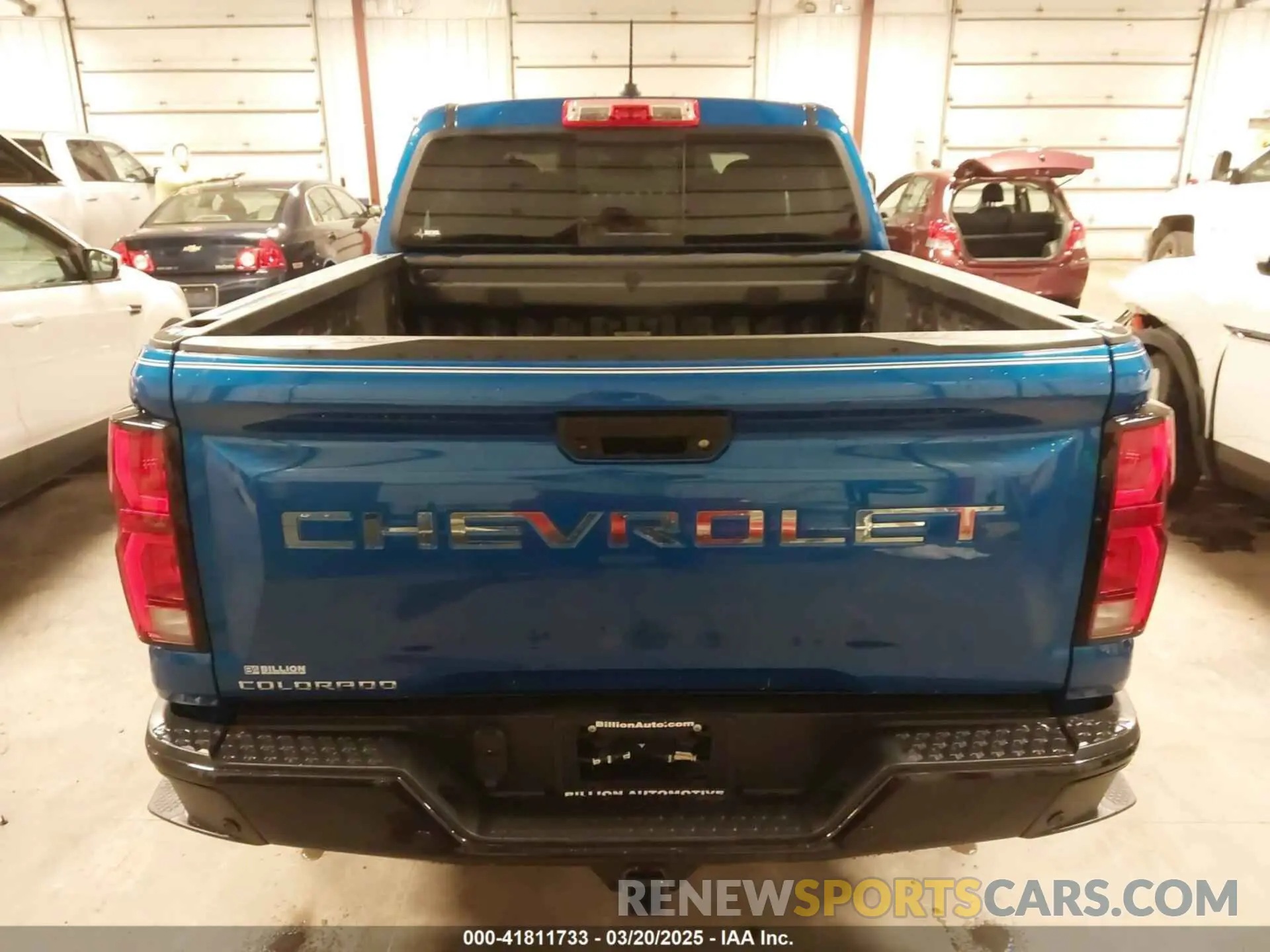 17 Photograph of a damaged car 1GCPTDEK0R1120279 CHEVROLET COLORADO 2024