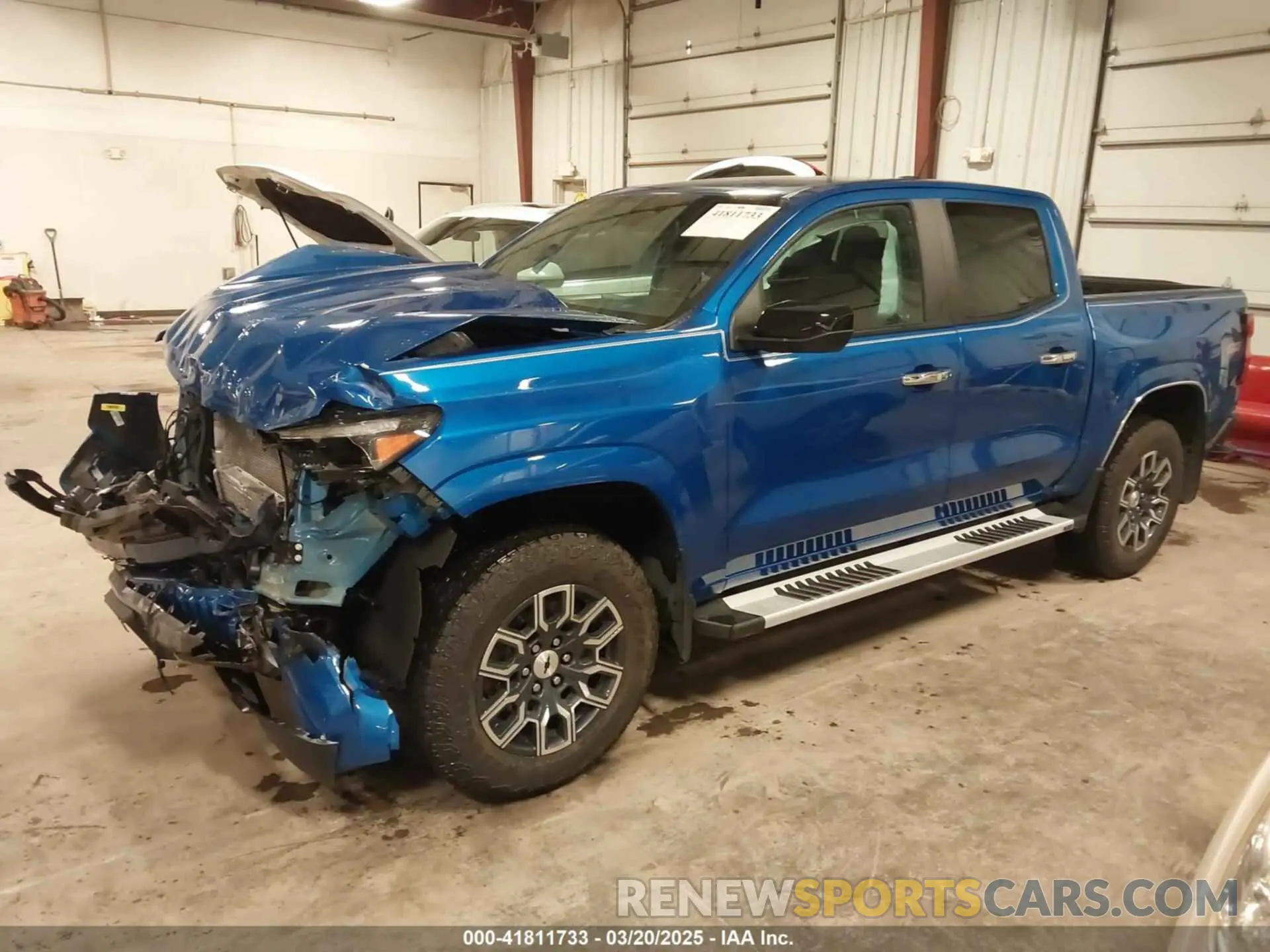 2 Photograph of a damaged car 1GCPTDEK0R1120279 CHEVROLET COLORADO 2024