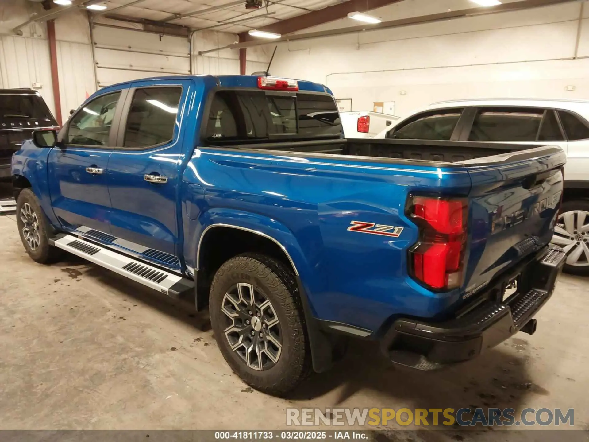 3 Photograph of a damaged car 1GCPTDEK0R1120279 CHEVROLET COLORADO 2024