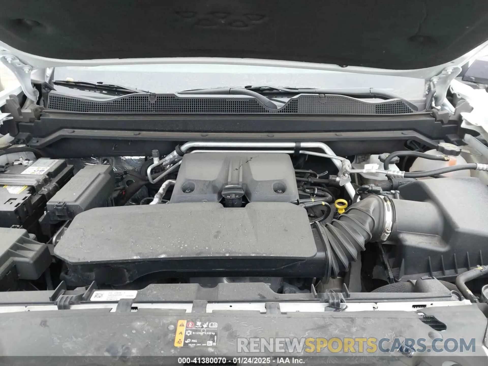 10 Photograph of a damaged car 1GCPTDEK1R1113664 CHEVROLET COLORADO 2024