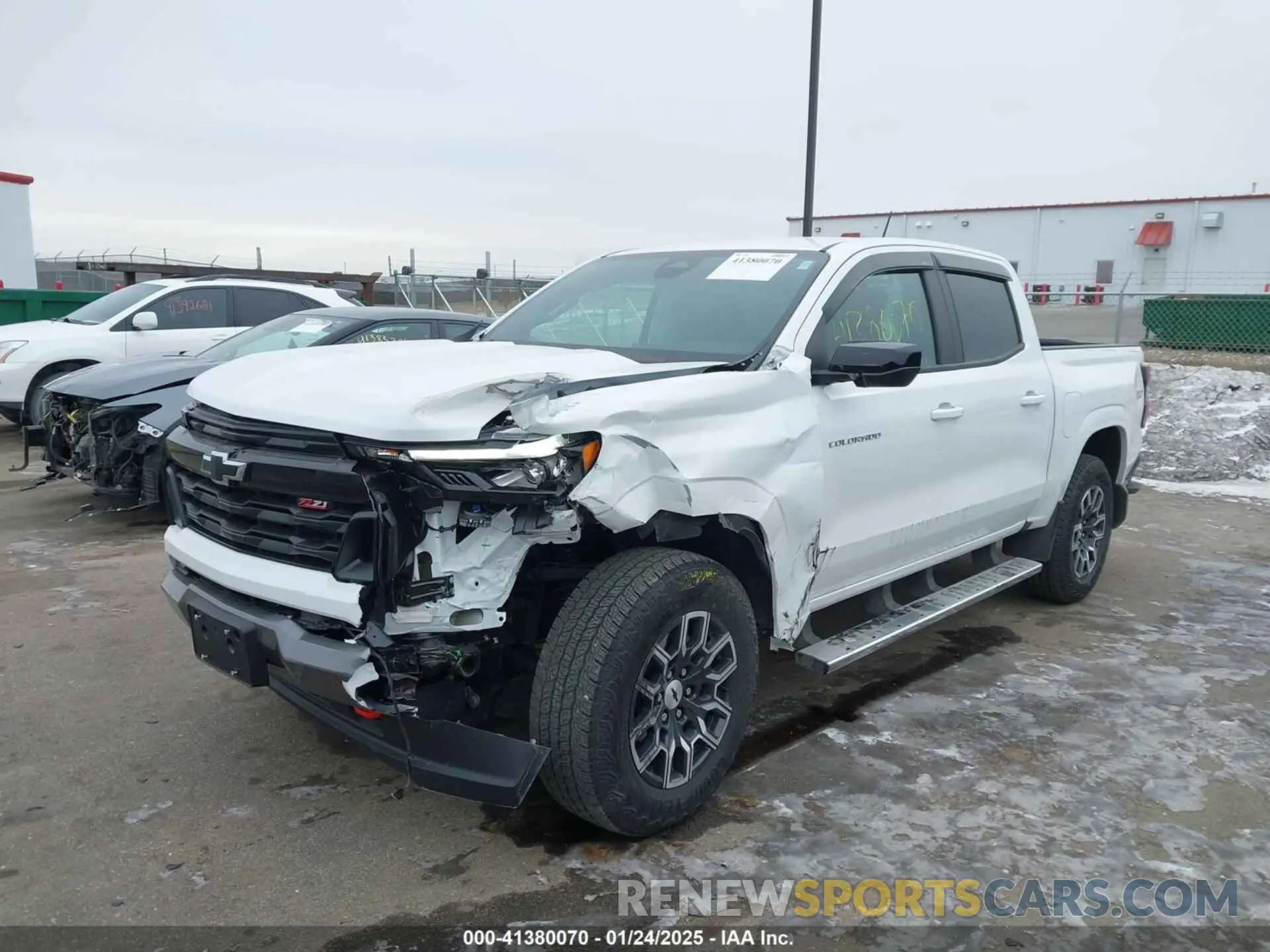 6 Photograph of a damaged car 1GCPTDEK1R1113664 CHEVROLET COLORADO 2024