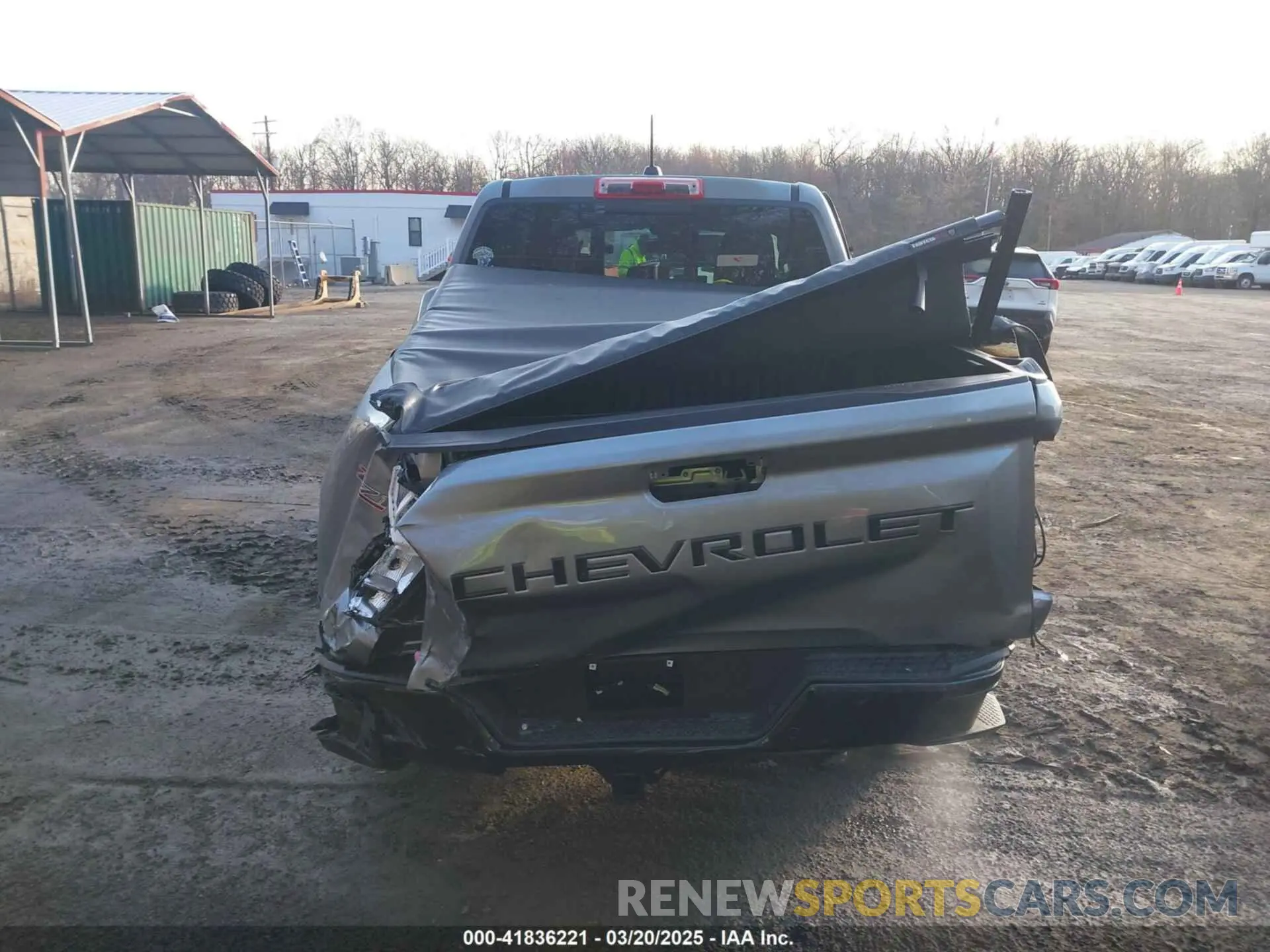 17 Photograph of a damaged car 1GCPTDEK3R1122785 CHEVROLET COLORADO 2024