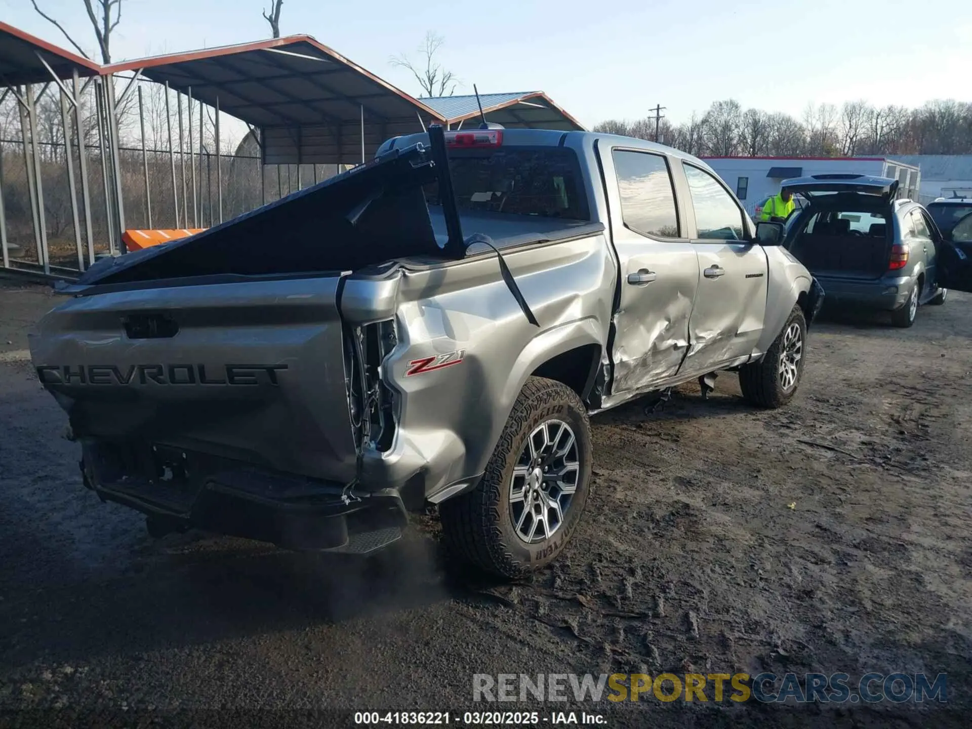 4 Photograph of a damaged car 1GCPTDEK3R1122785 CHEVROLET COLORADO 2024