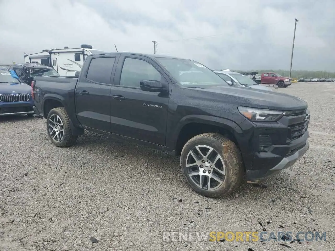 4 Photograph of a damaged car 1GCPTDEK3R1287946 CHEVROLET COLORADO 2024