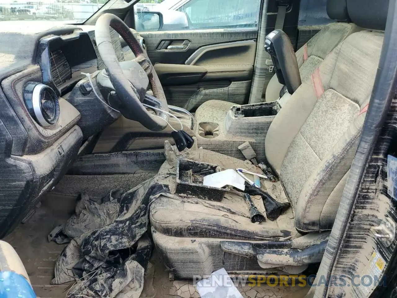 7 Photograph of a damaged car 1GCPTDEK3R1287946 CHEVROLET COLORADO 2024