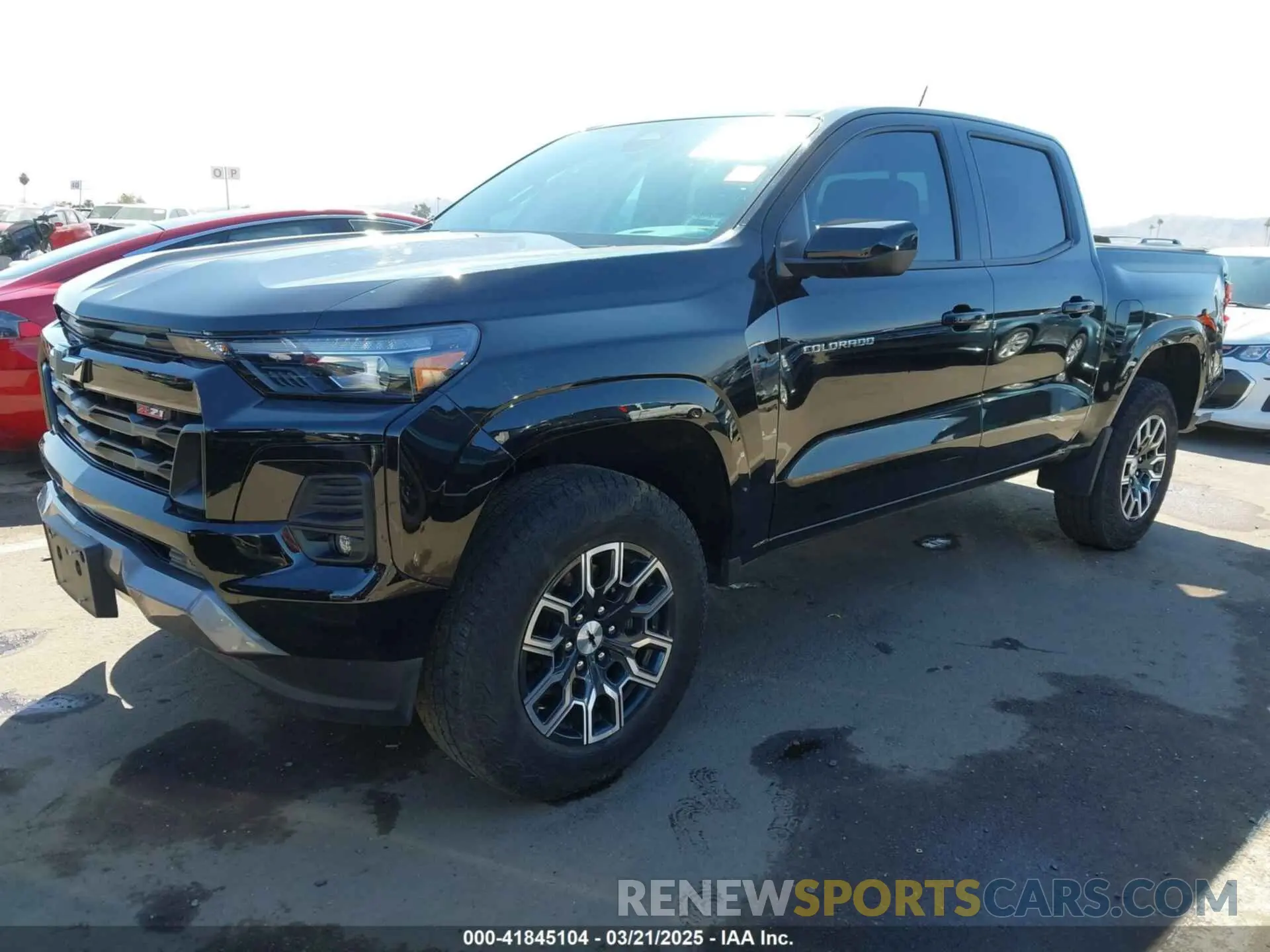 2 Photograph of a damaged car 1GCPTDEK4R1153009 CHEVROLET COLORADO 2024