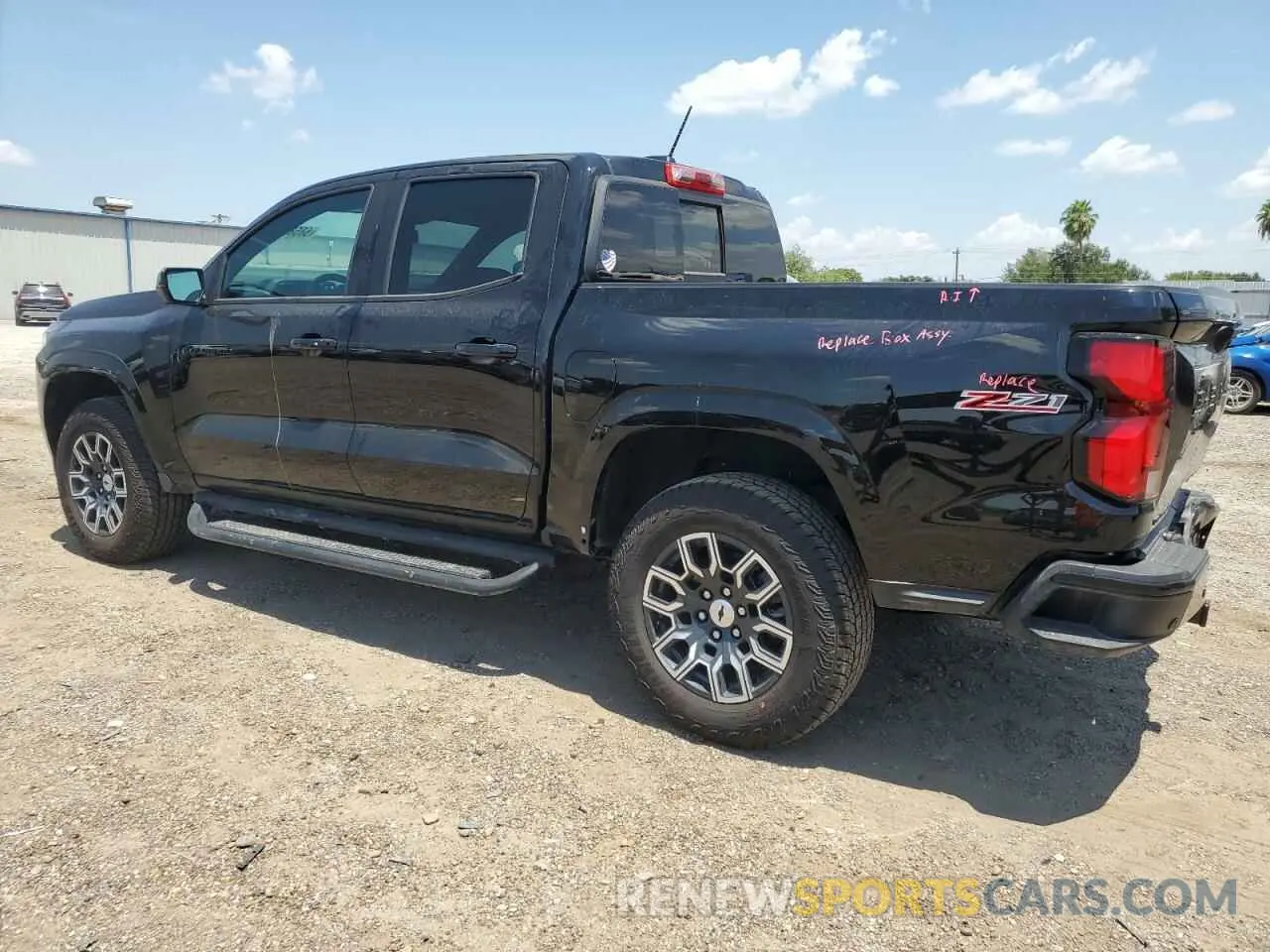 2 Photograph of a damaged car 1GCPTDEK5R1147493 CHEVROLET COLORADO 2024