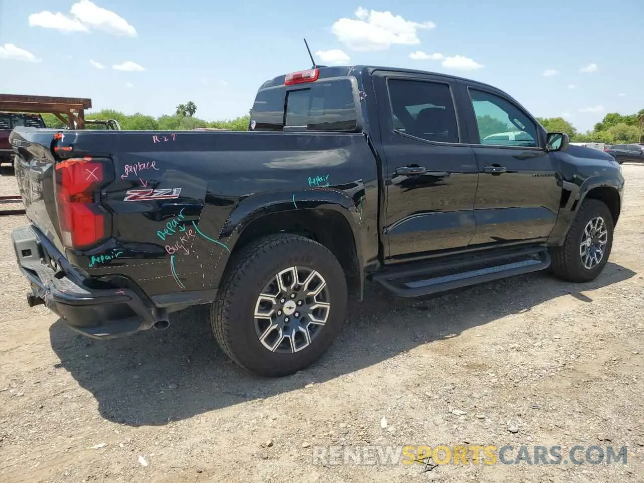 3 Photograph of a damaged car 1GCPTDEK5R1147493 CHEVROLET COLORADO 2024