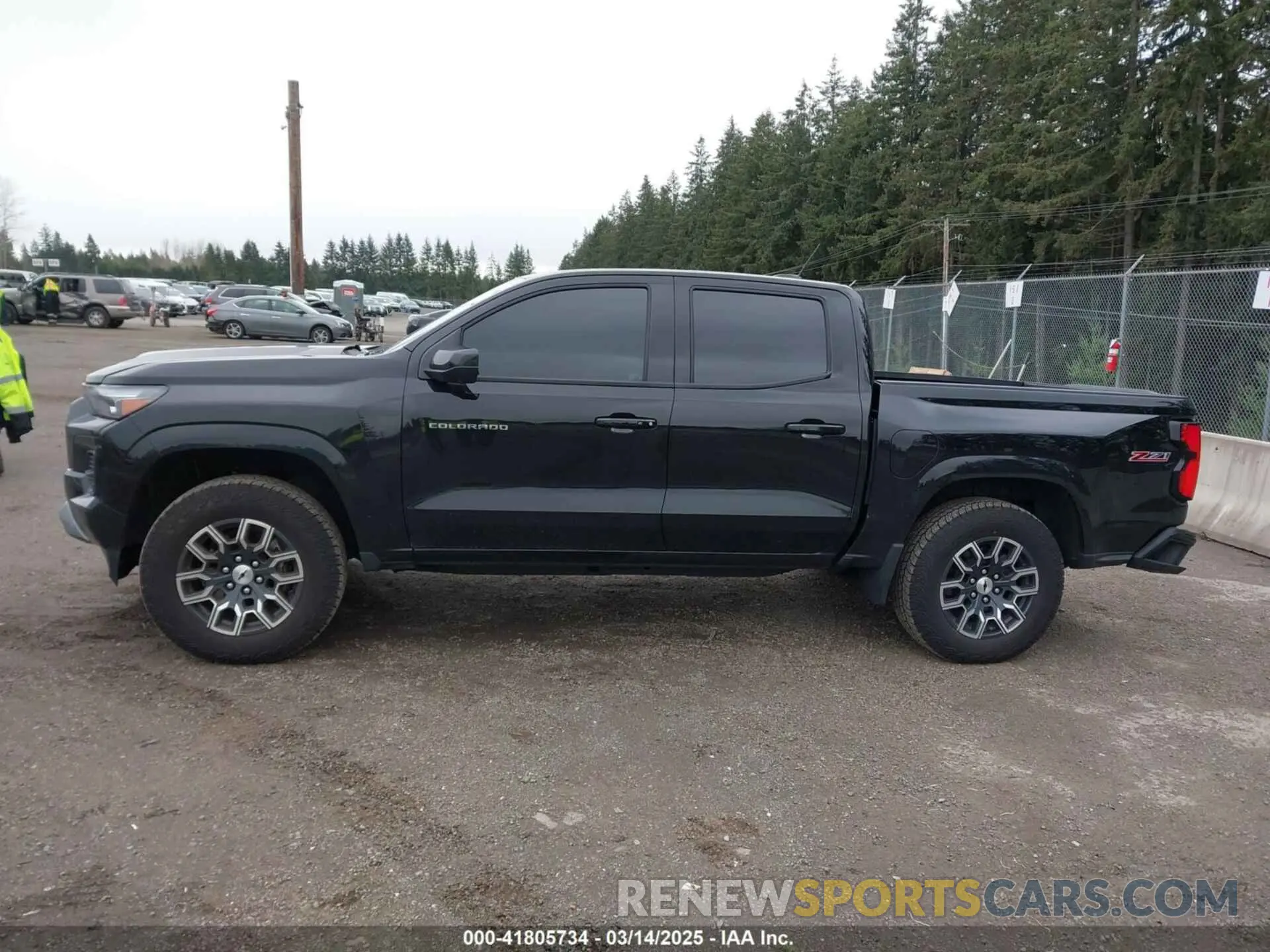 14 Photograph of a damaged car 1GCPTDEK5R1196760 CHEVROLET COLORADO 2024