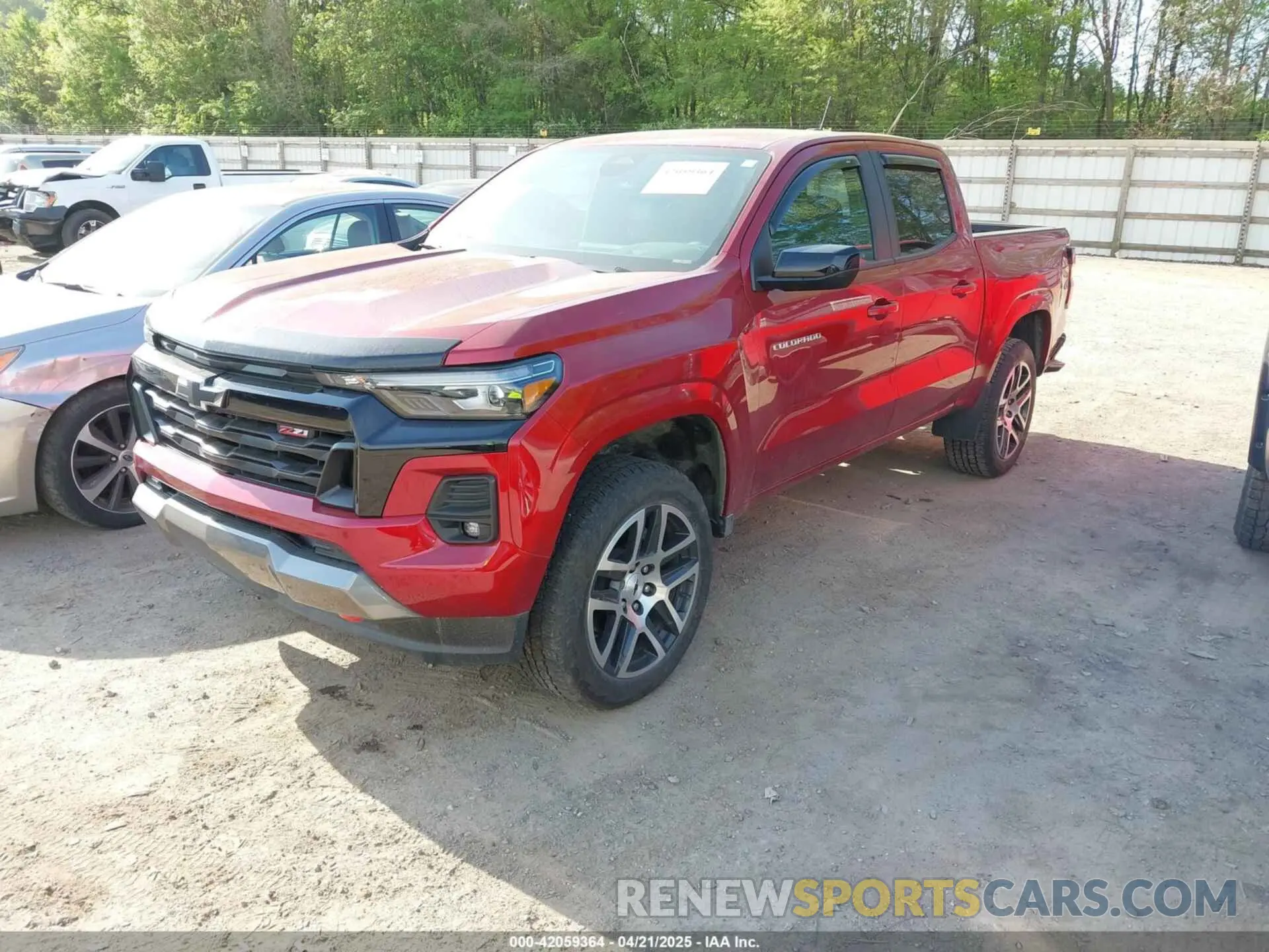 2 Photograph of a damaged car 1GCPTDEK8R1119445 CHEVROLET COLORADO 2024