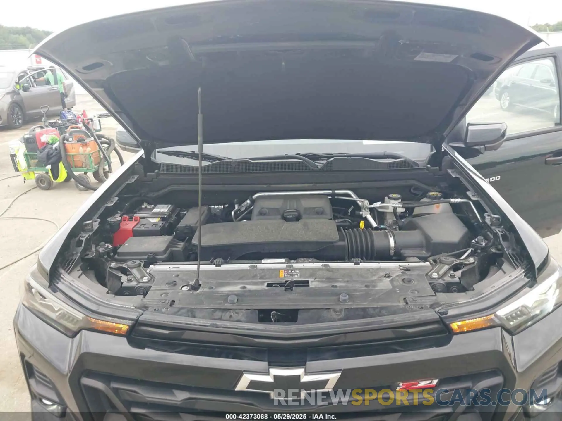 10 Photograph of a damaged car 1GCPTDEK8R1154471 CHEVROLET COLORADO 2024