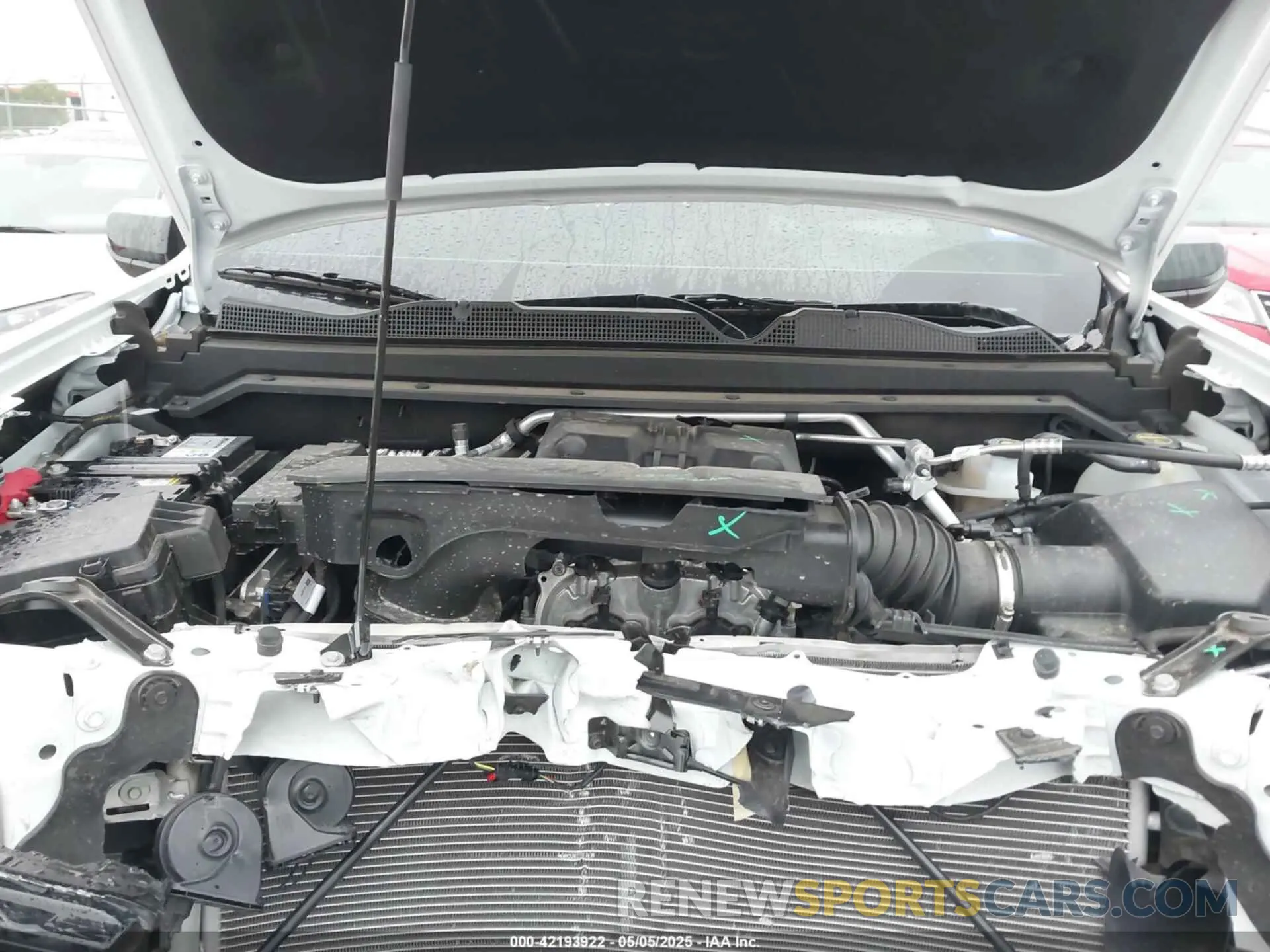 10 Photograph of a damaged car 1GCPTDEK8R1231274 CHEVROLET COLORADO 2024