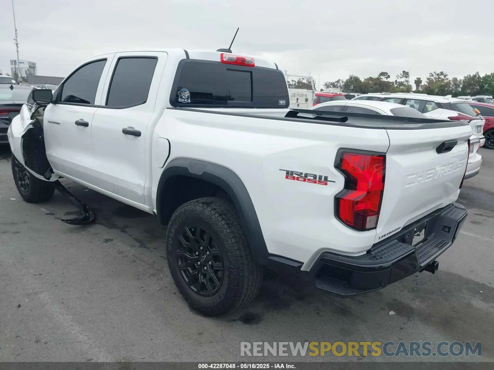3 Photograph of a damaged car 1GCPTEEK1R1156164 CHEVROLET COLORADO 2024