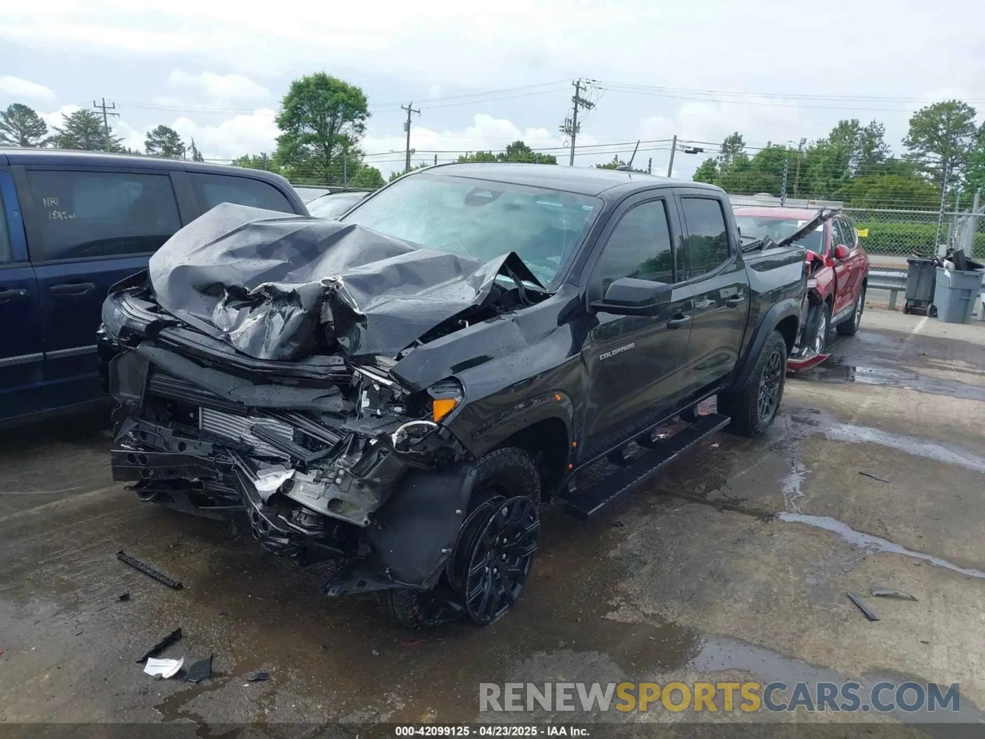 2 Photograph of a damaged car 1GCPTEEK1R1247113 CHEVROLET COLORADO 2024